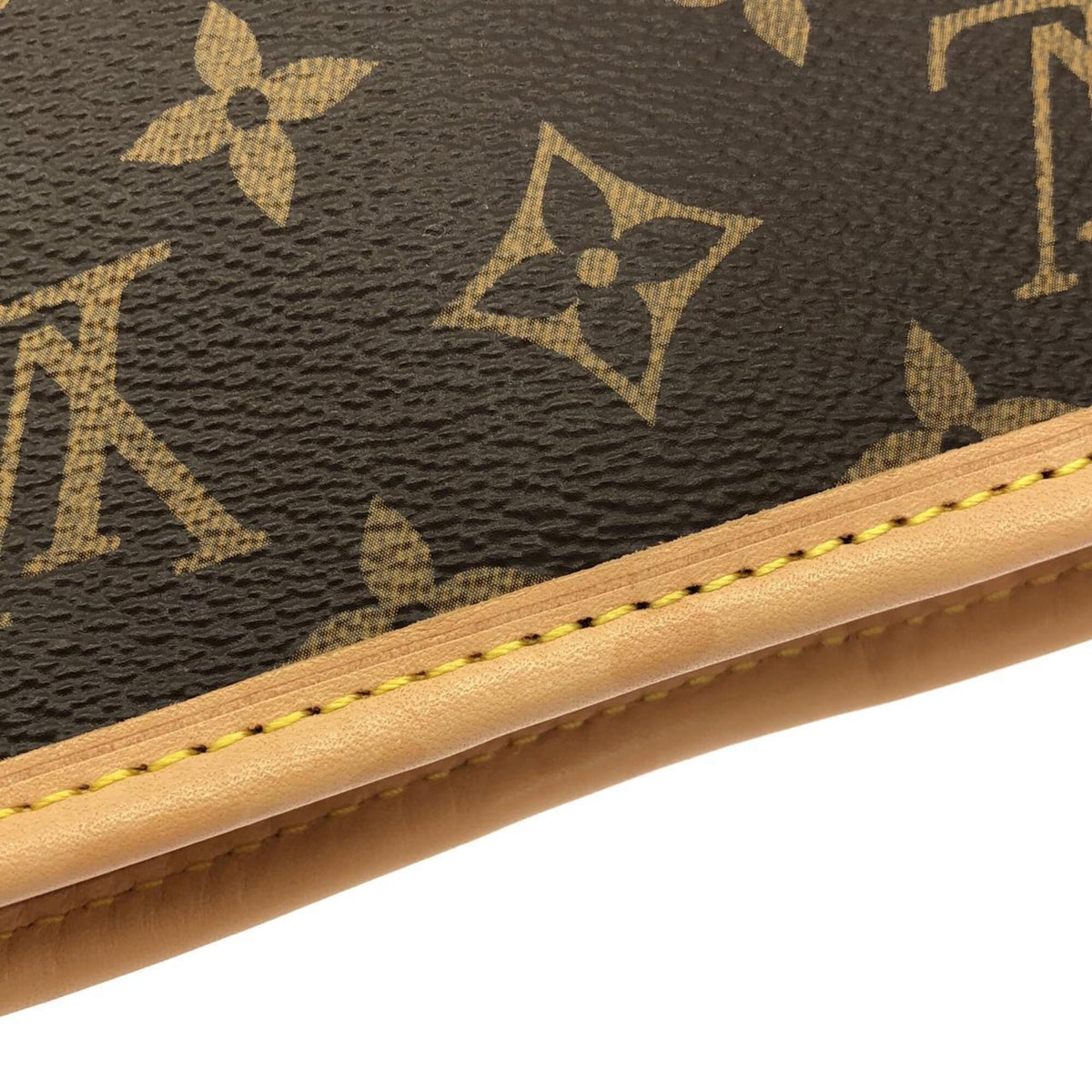 Louis Vuitton Jaune Marron Saffron Coated Canvas Handbag (Pre-Owned)
