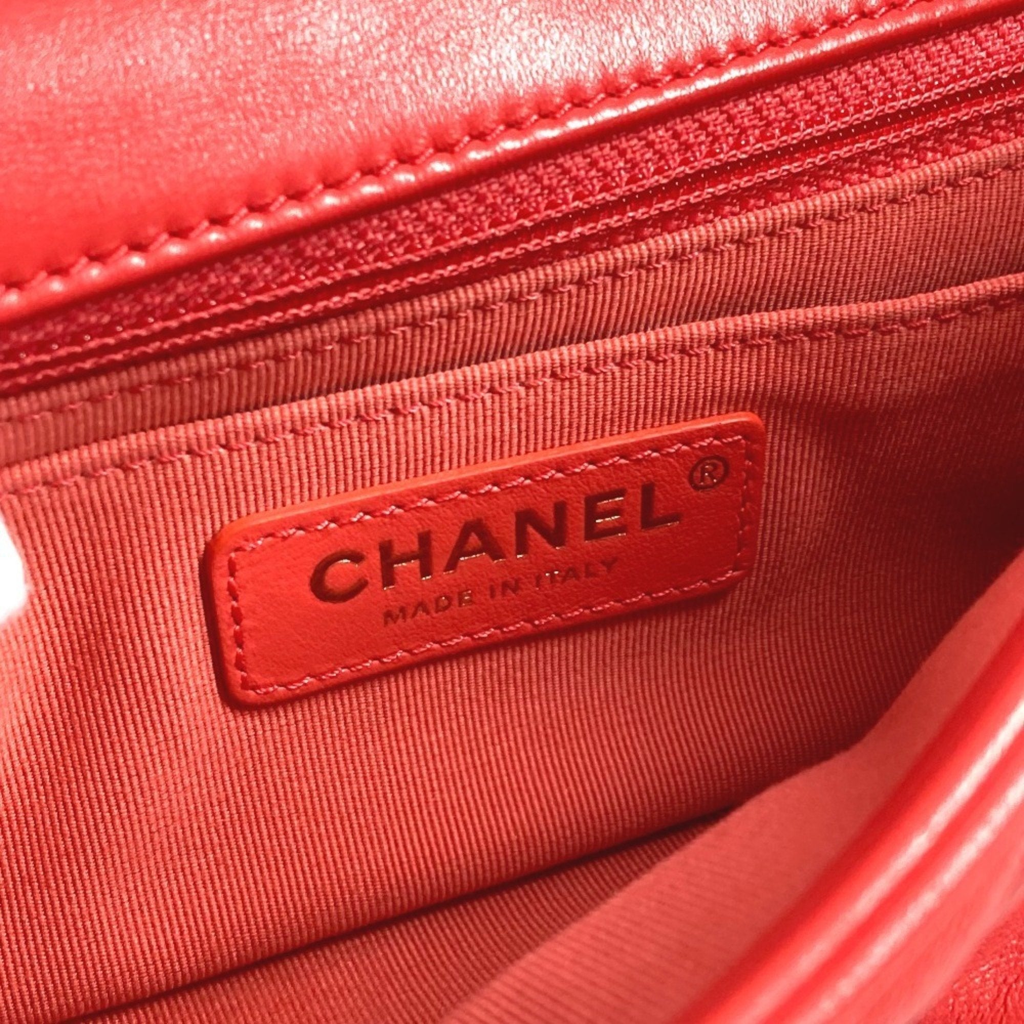 Chanel Matelasse Pink Red Color Leather Shoulder Bag (Pre-Owned)