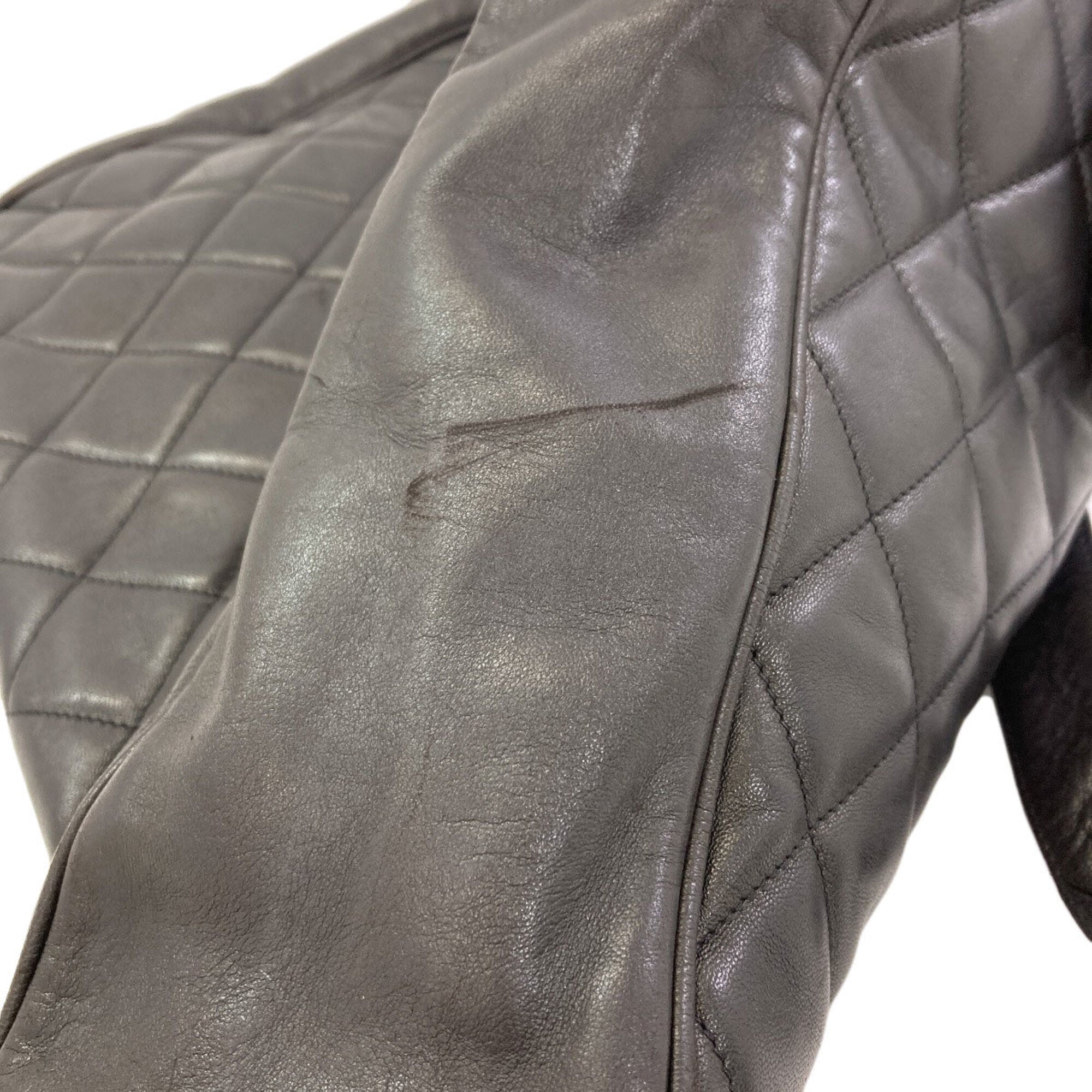 Chanel Black Leather Tote Bag (Pre-Owned)