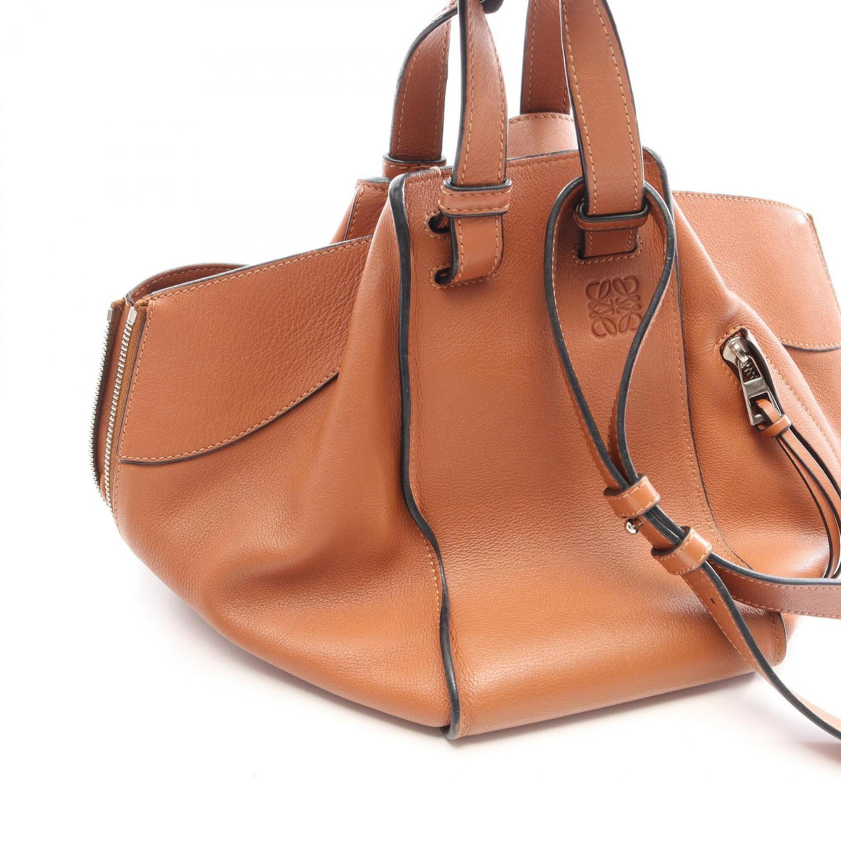 Loewe Brown Leather Handbag (Pre-Owned)
