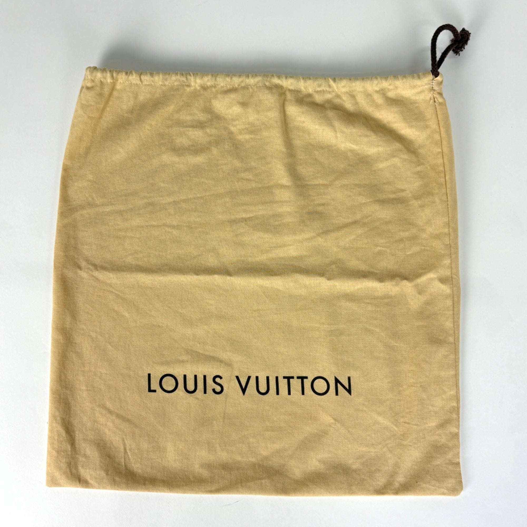 Louis Vuitton Beige Shoulder Bag (Pre-Owned)
