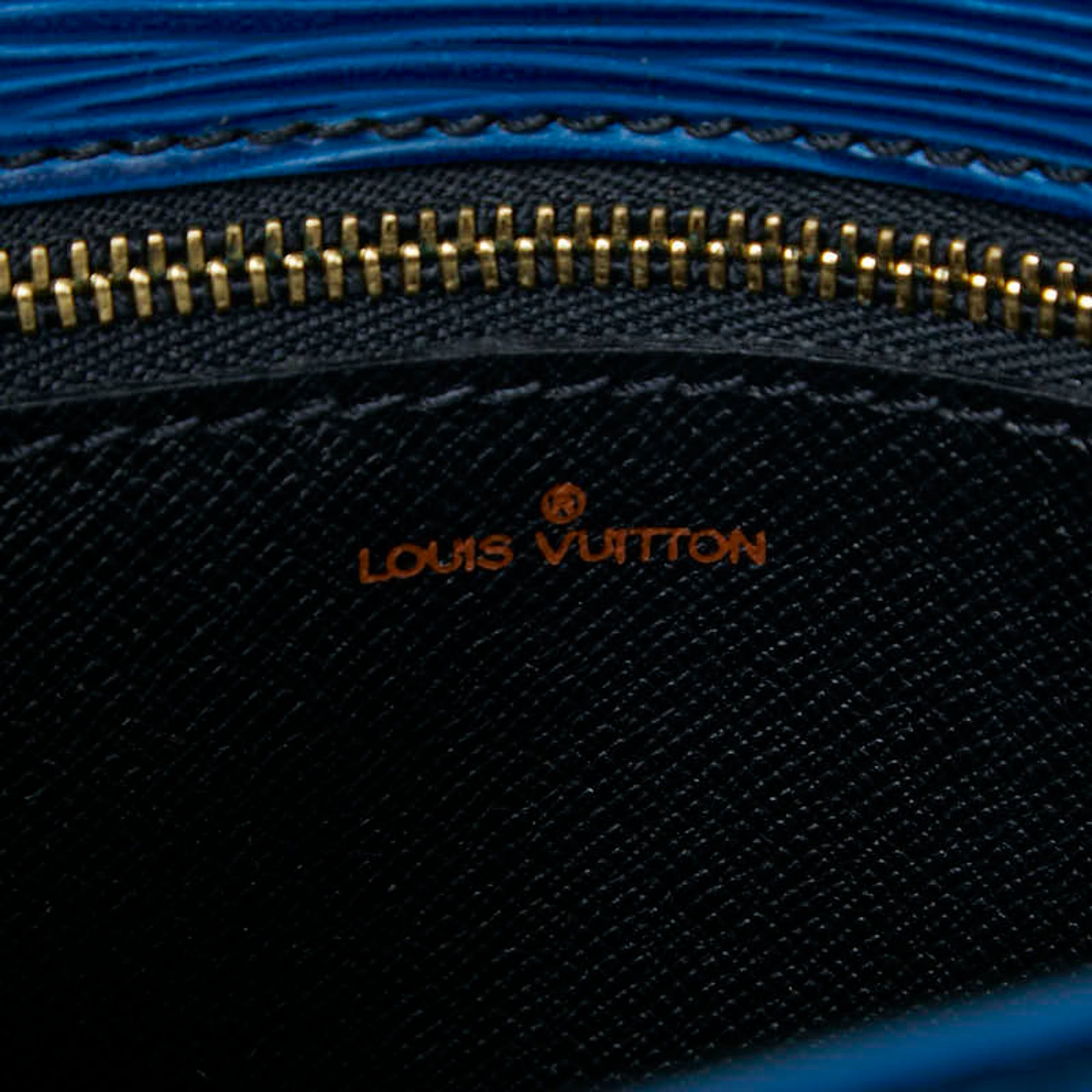 Louis Vuitton Toledo Blue Leather Shoulder Bag (Pre-Owned)
