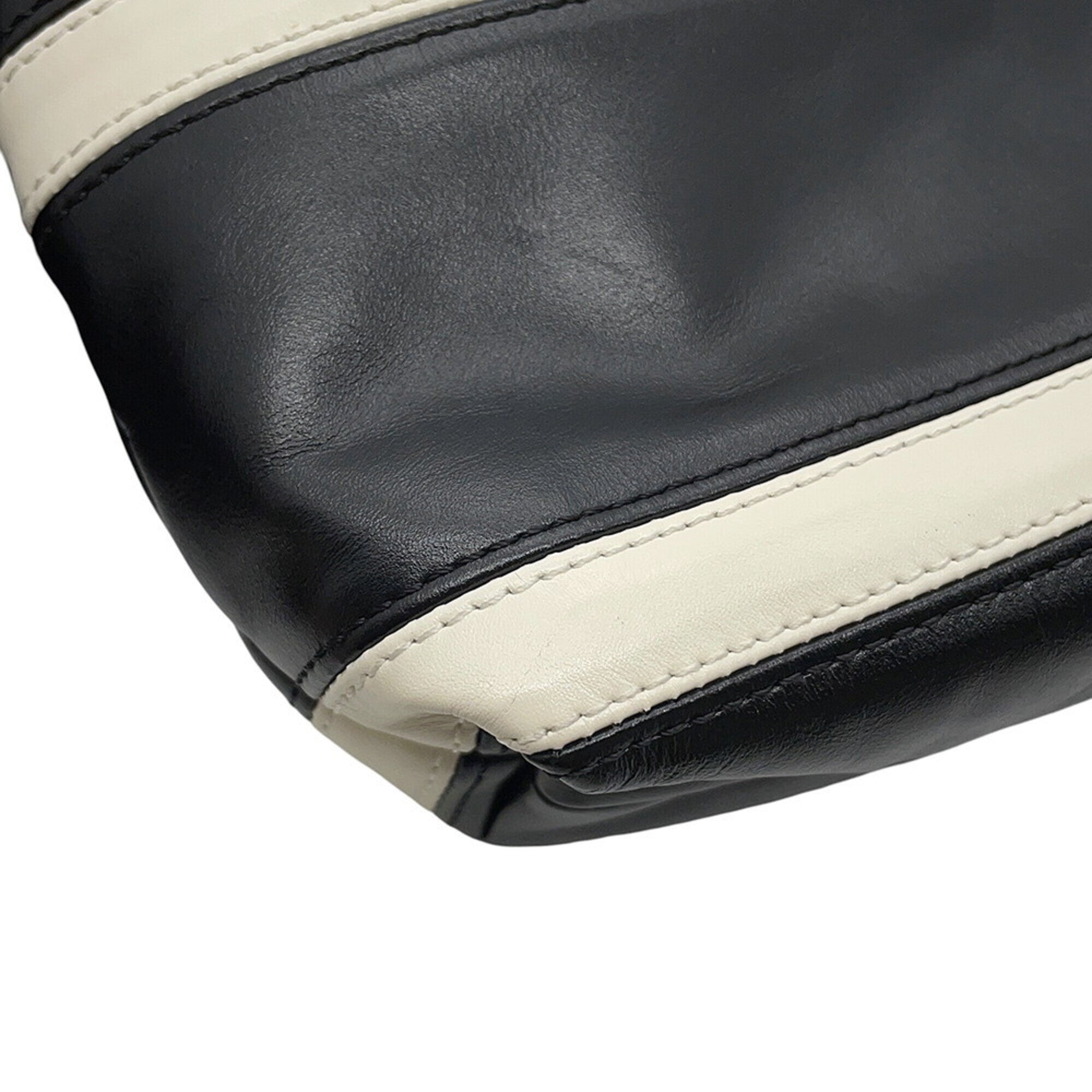 Chanel Black White Handbag Shoulder Bag (Pre-Owned)