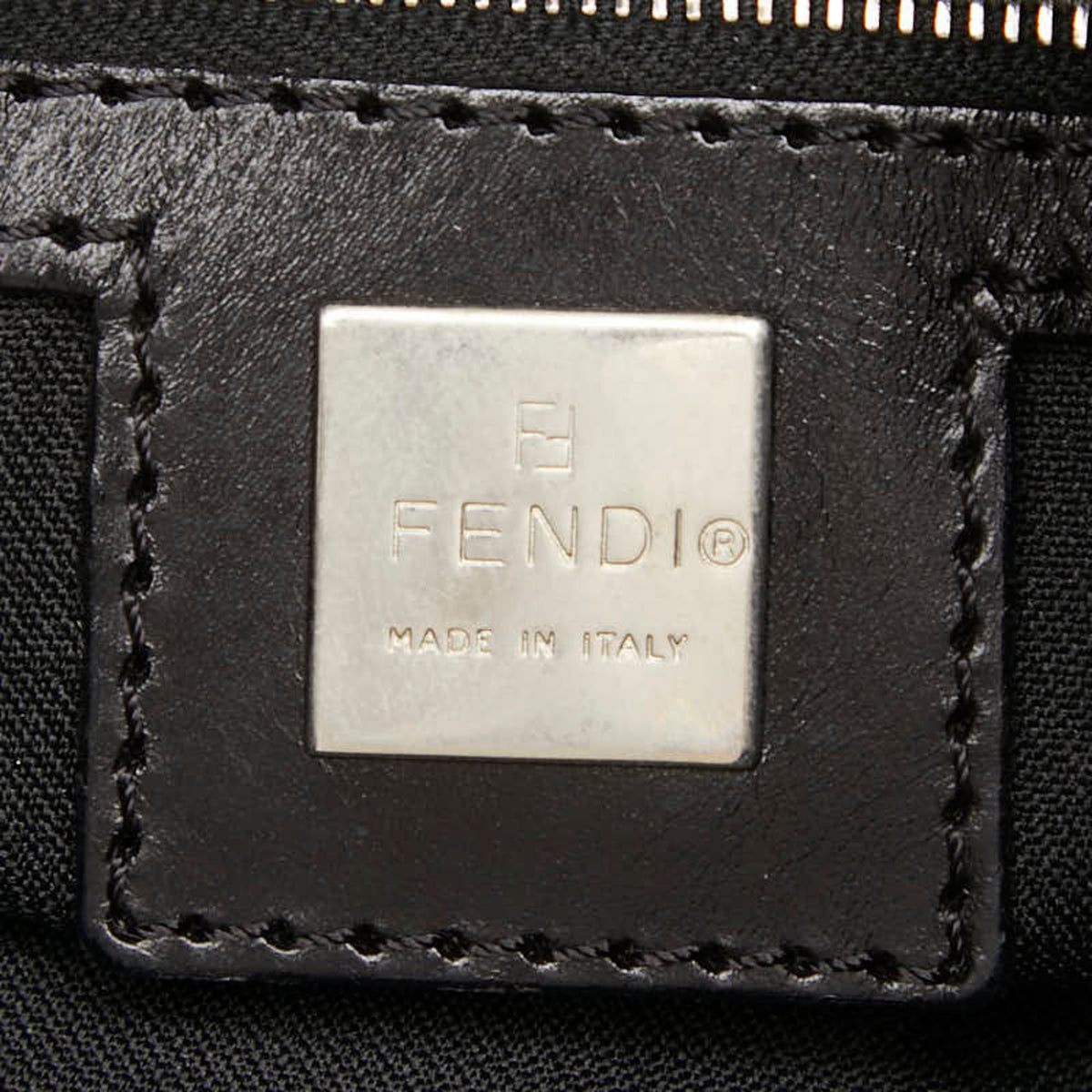 Fendi Black Leather Shoulder Bag (Pre-Owned)