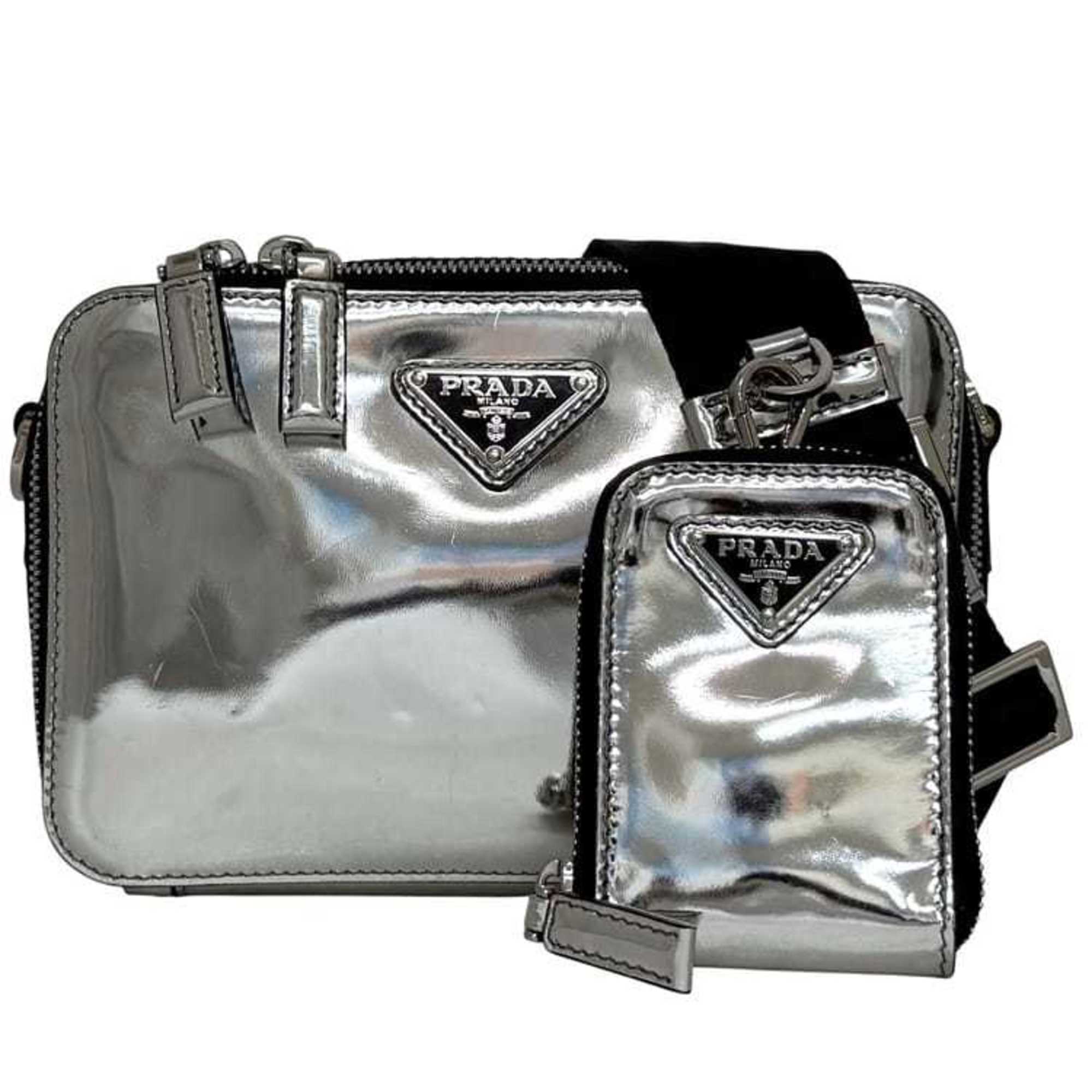 Prada Black Leather Shoulder Bag (Pre-Owned)