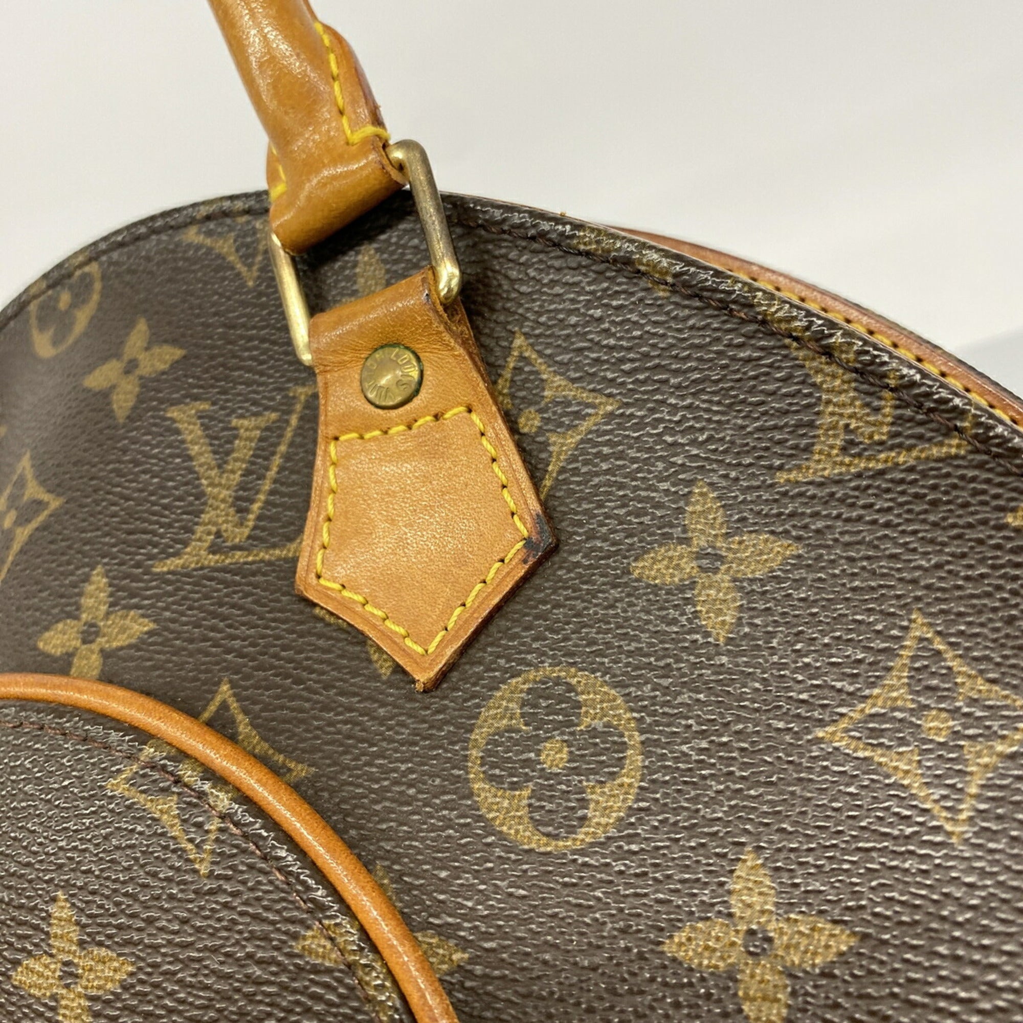 Louis Vuitton Brown Handbag (Pre-Owned)
