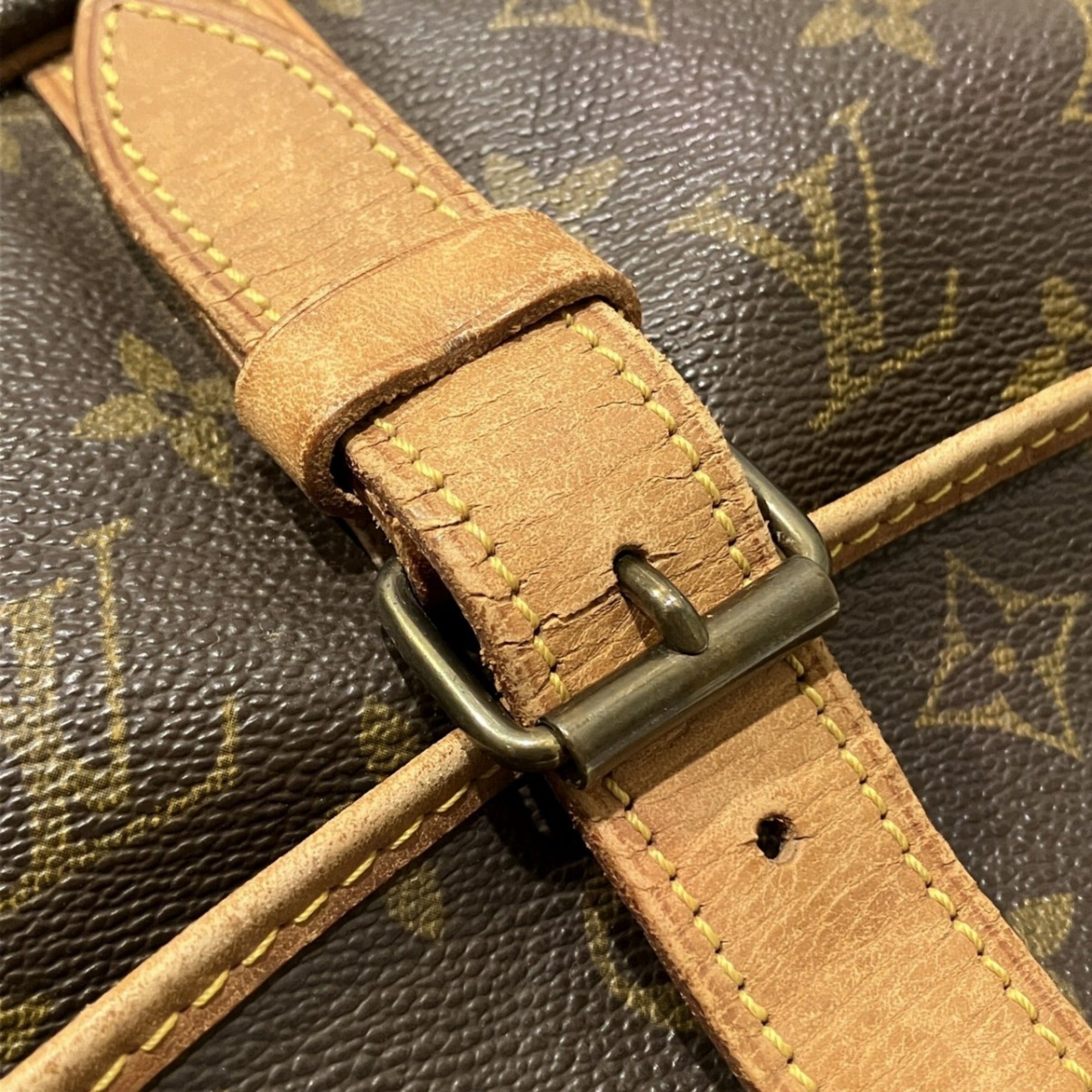 Louis Vuitton Brown Monogram Shoulder Bag (Pre-Owned)