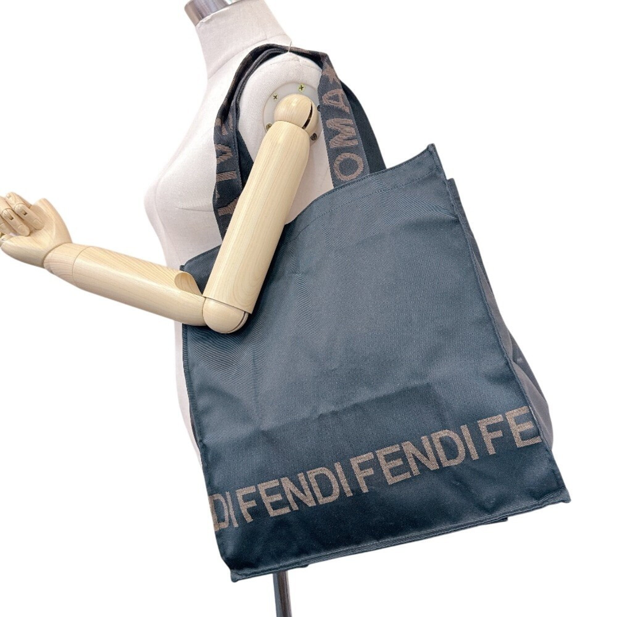 Fendi Black Canvas Tote Bag (Pre-Owned)
