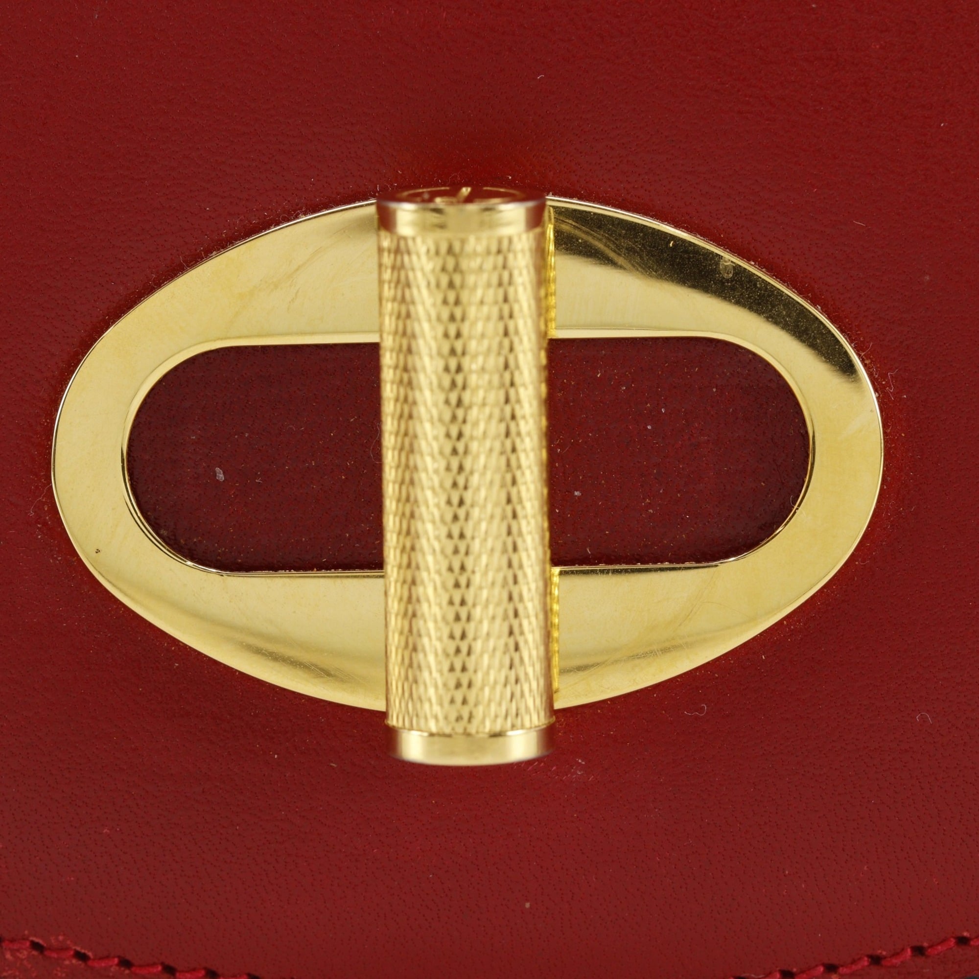 Dunhill Red Color Leather Handbag (Pre-Owned)