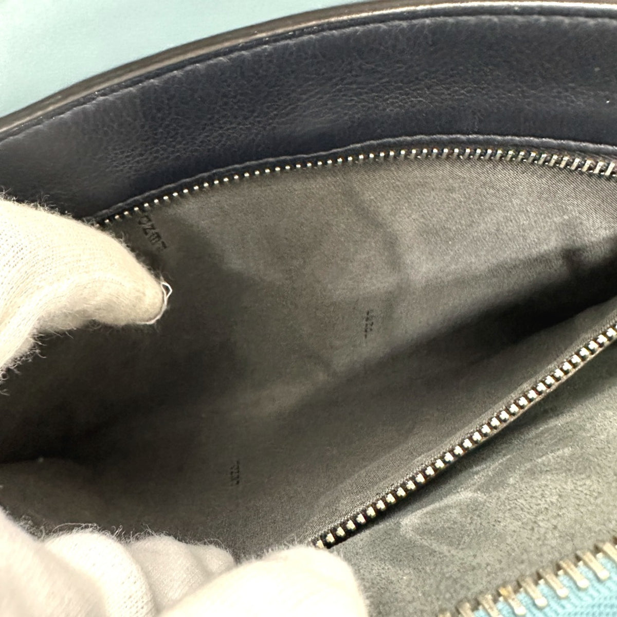 Fendi Blue Leather Handbag (Pre-Owned)