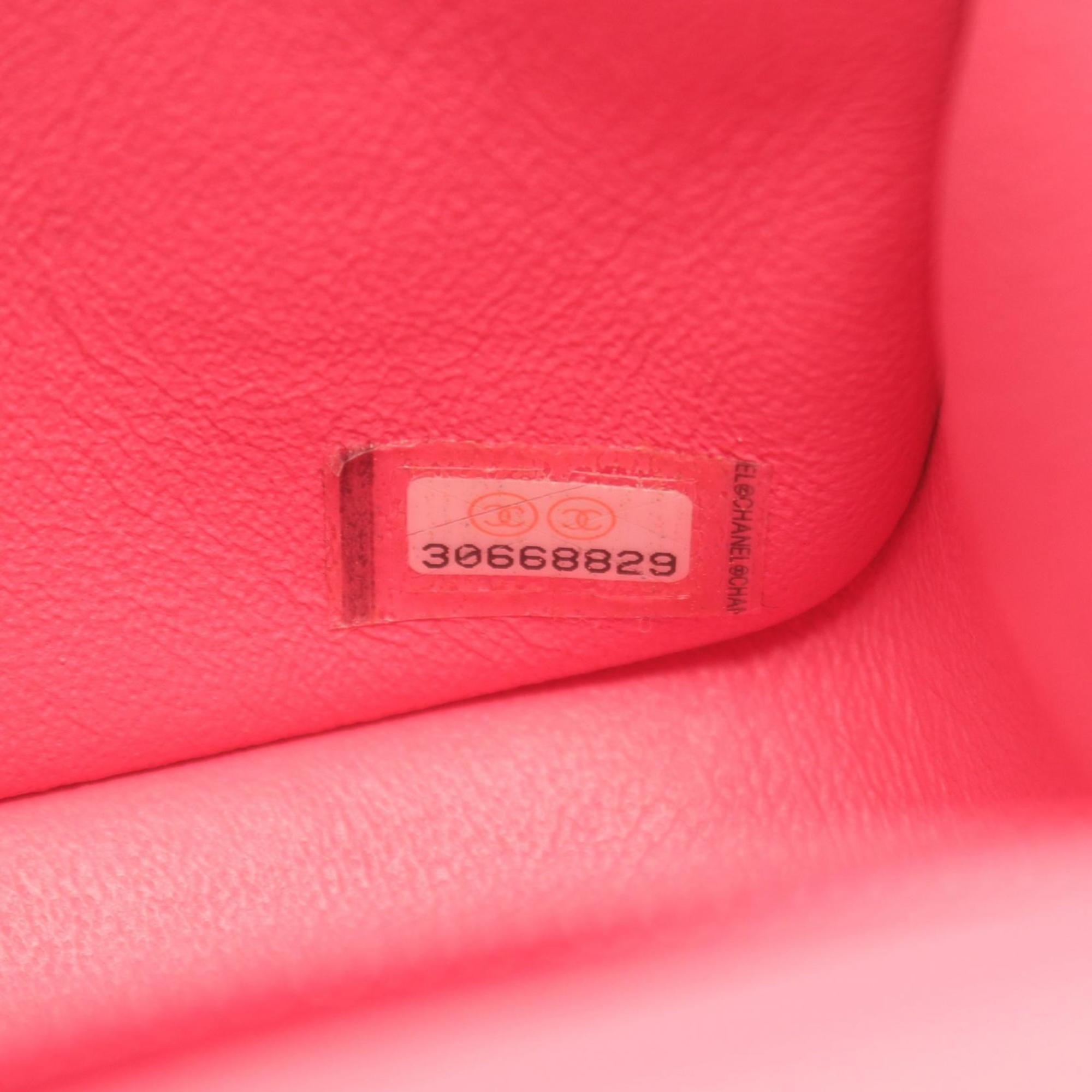 Chanel Pink Leather Shoulder Bag (Pre-Owned)