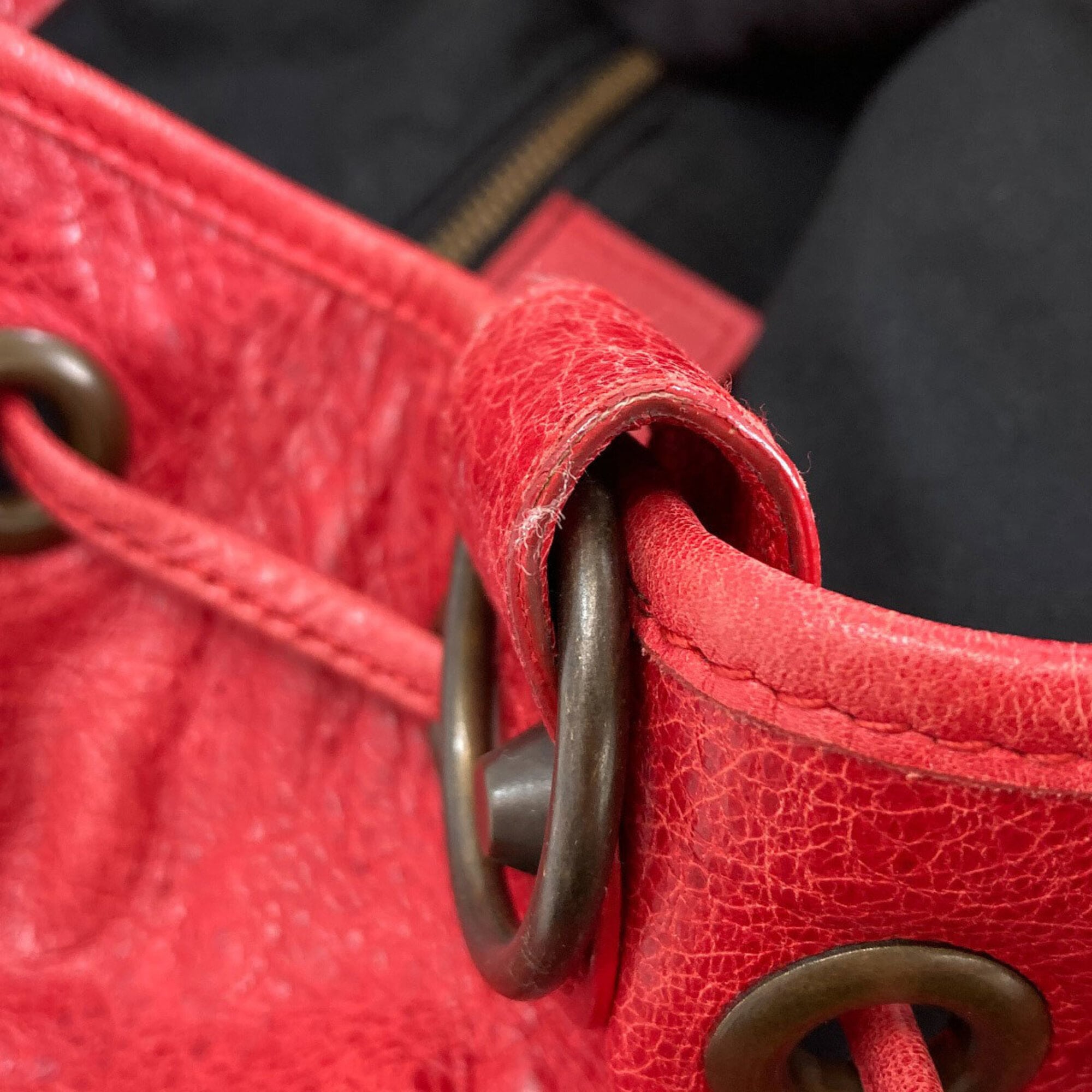 Balenciaga Red Color Leather Handbag (Pre-Owned)