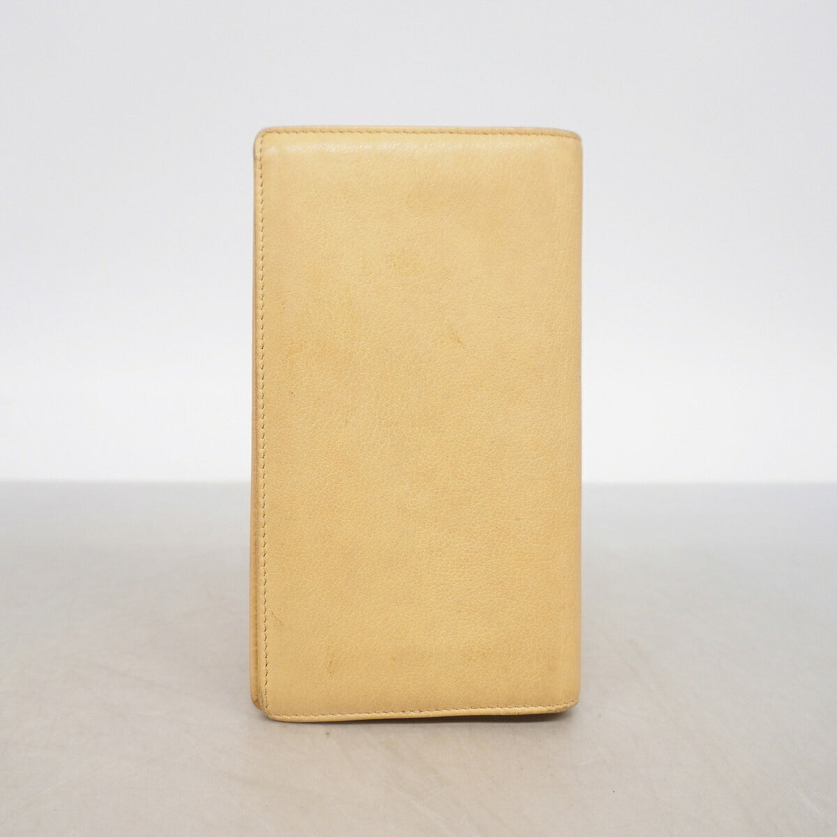Chanel Beige Leather Long Wallet (Bi-Fold) (Pre-Owned)