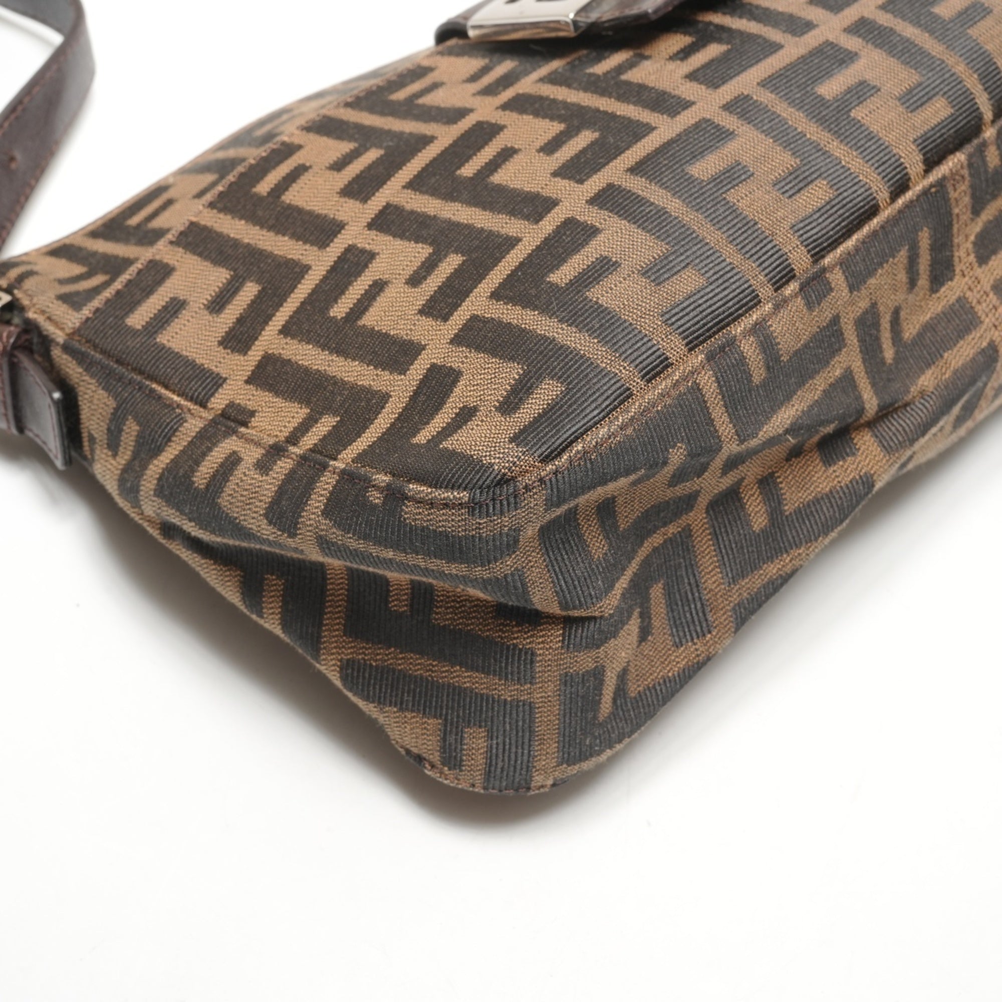 Fendi Zucca Brown Canvas Shoulder Bag (Pre-Owned)