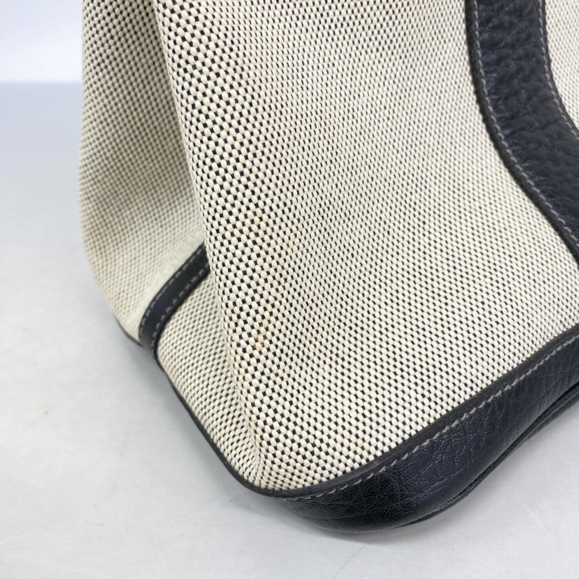 Hermes Black Toile H Tote Bag (Pre-Owned)