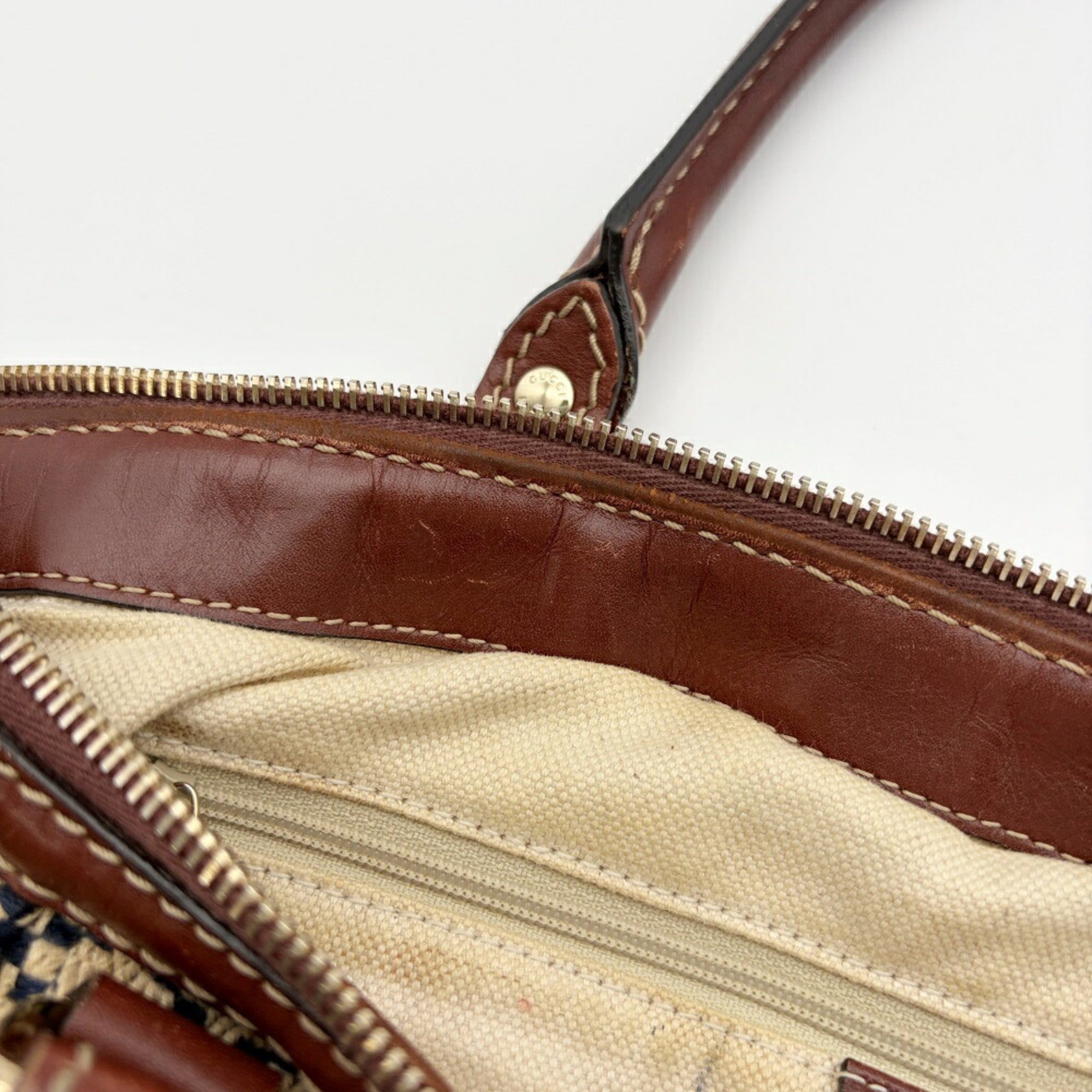 Gucci Beige Brown Canvas Leather Shoulder Bag (Pre-Owned)