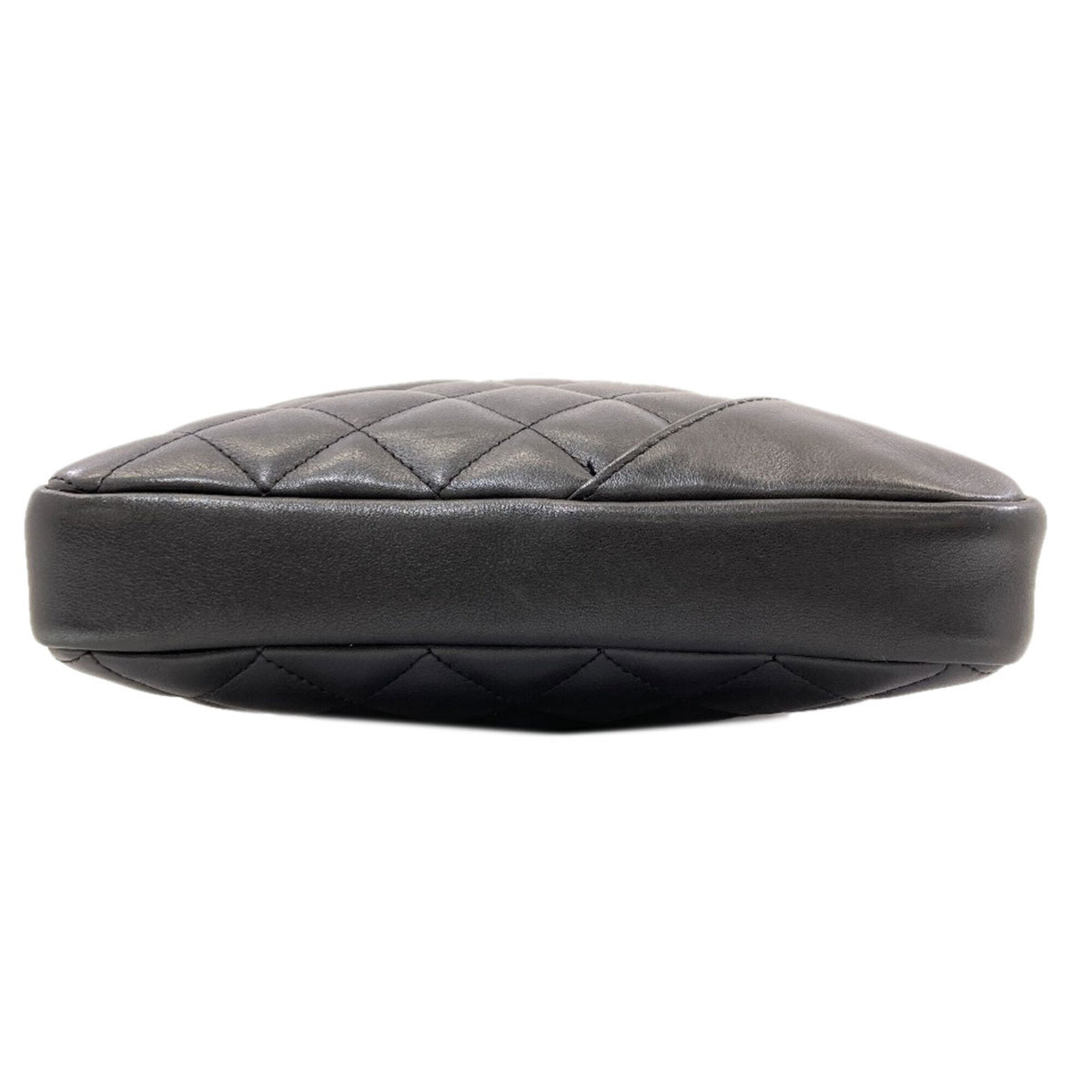 Chanel Black Leather Shoulder Bag (Pre-Owned)