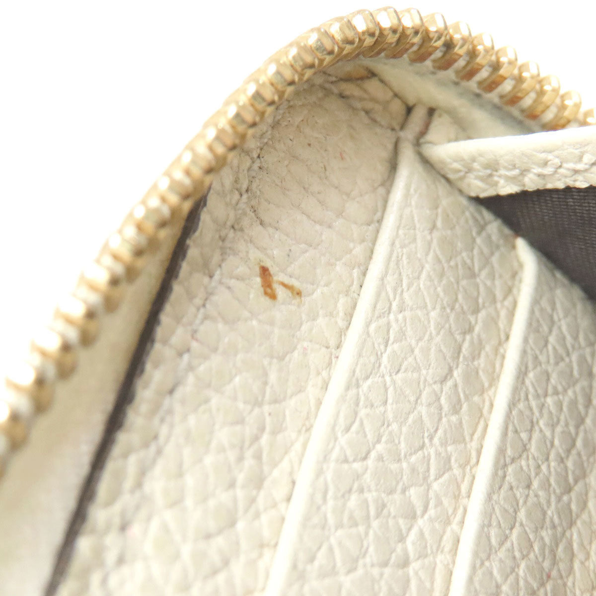 Gucci Ivory Leather Long Wallet (Bi-Fold) (Pre-Owned)