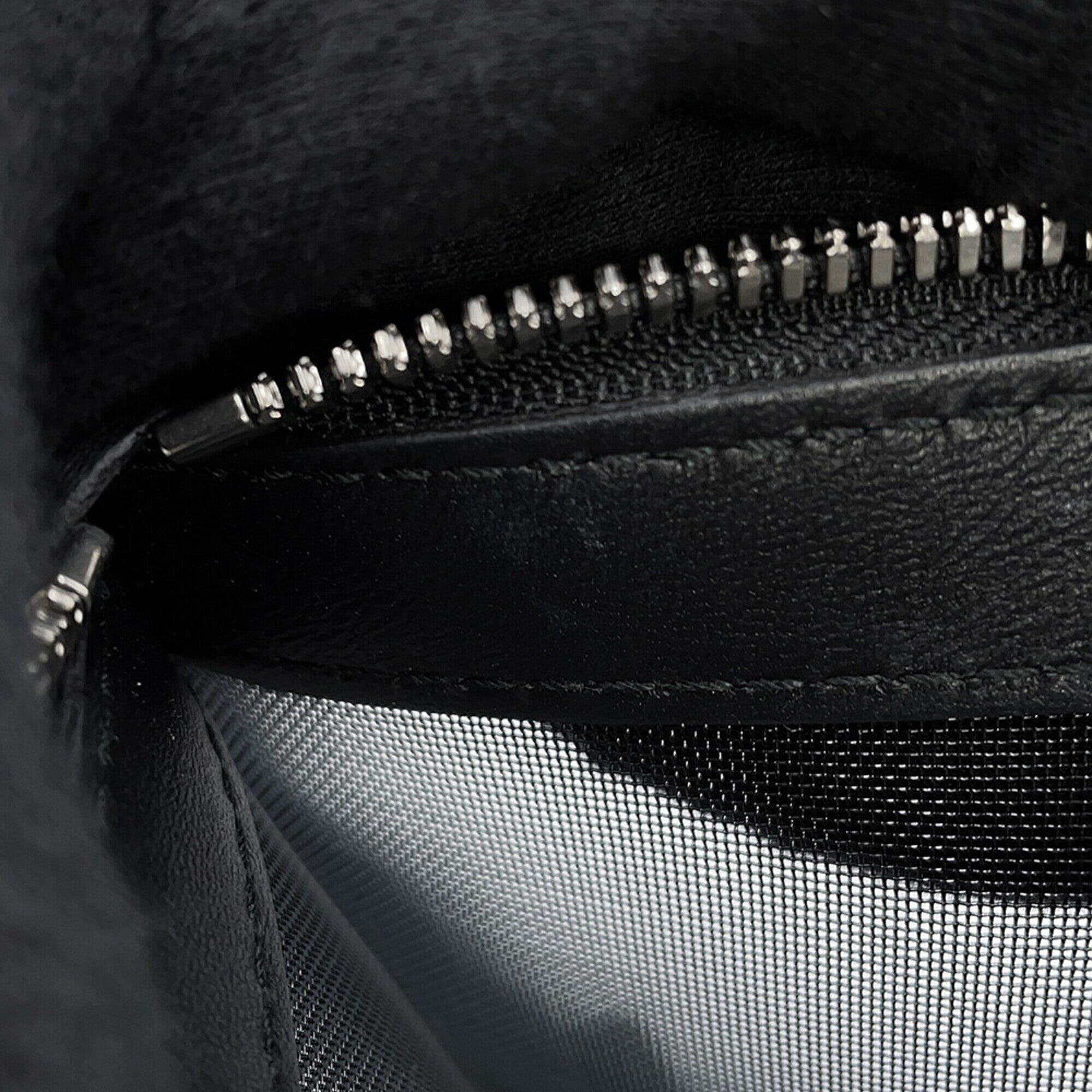 Balenciaga Black Mesh Leather Handbag Tote Bag (Pre-Owned)
