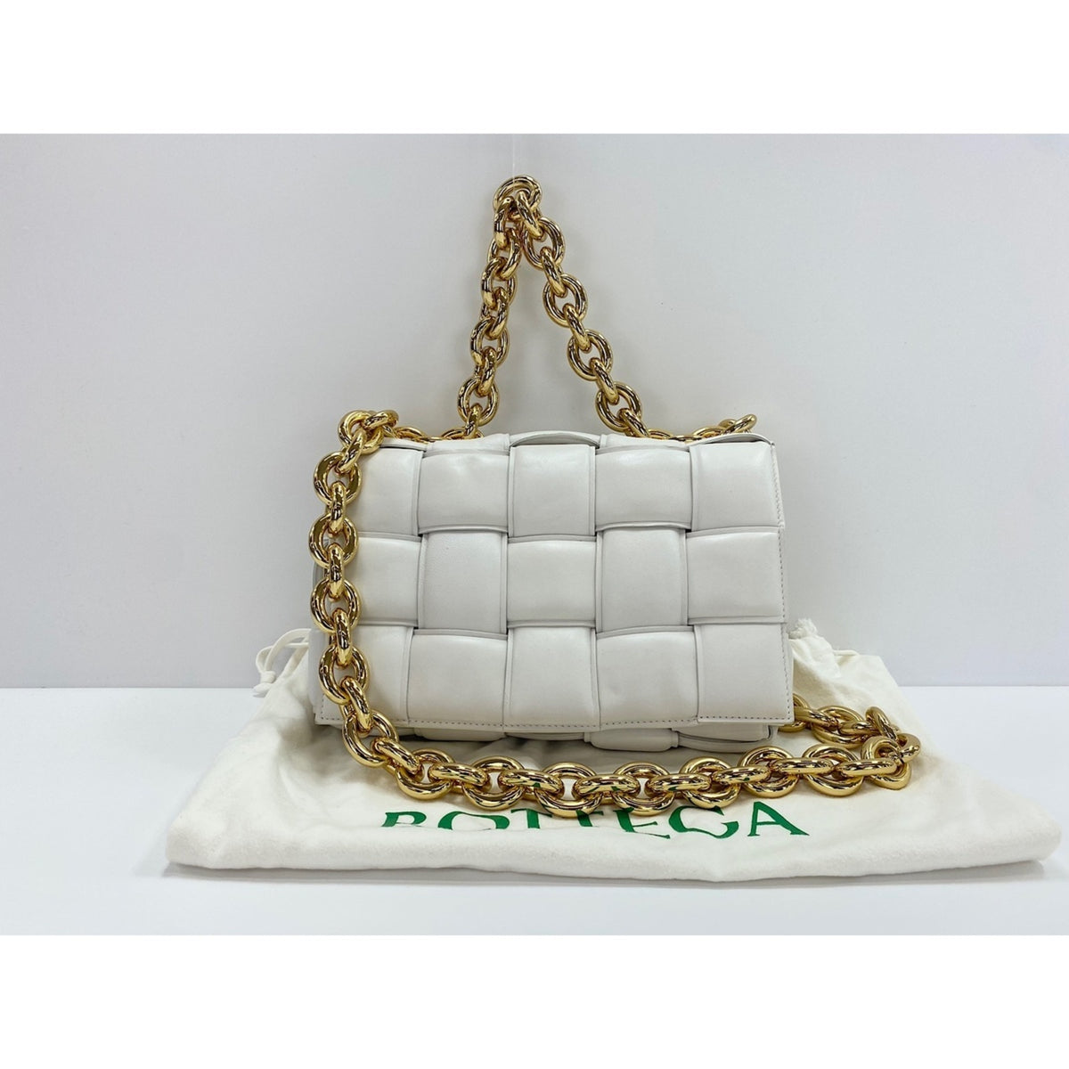Bottega Veneta White Handbag (Pre-Owned)