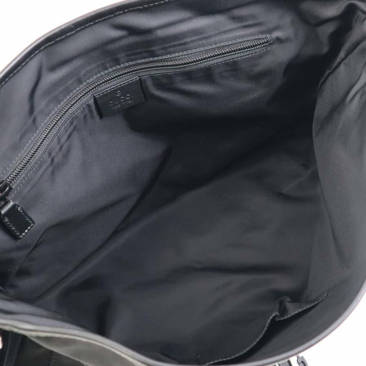 Gucci Black Nylon Leather Shoulder Bag (Pre-Owned)
