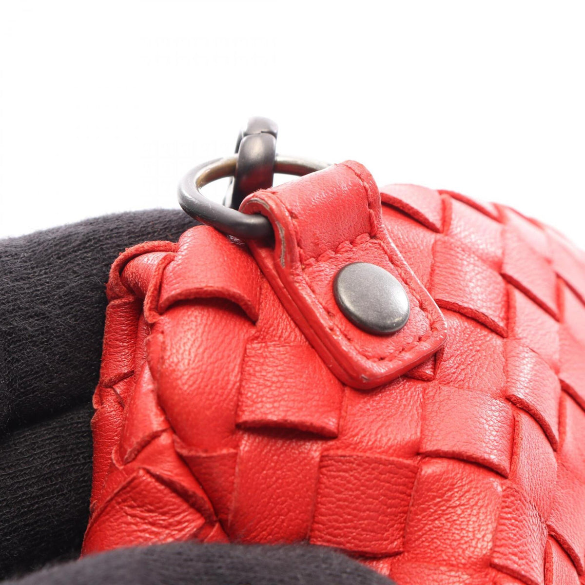 Bottega Veneta Intrecciato Red Color Leather Shoulder Bag (Pre-Owned)