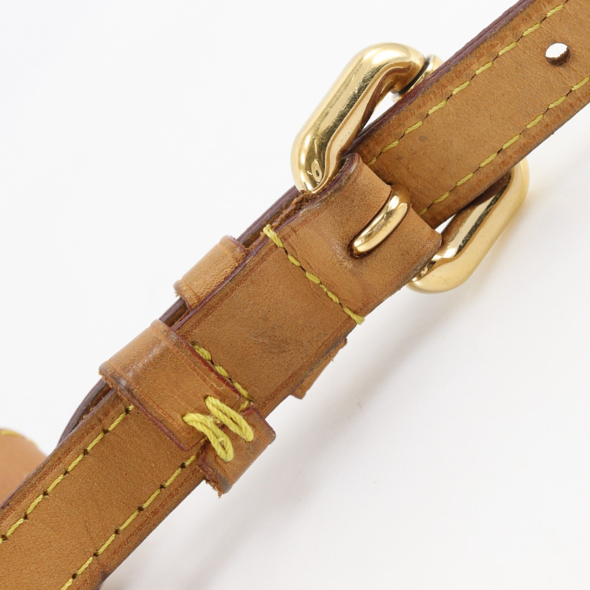 Louis Vuitton Brown Monogram Monogram Shoulder Bag (Pre-Owned)