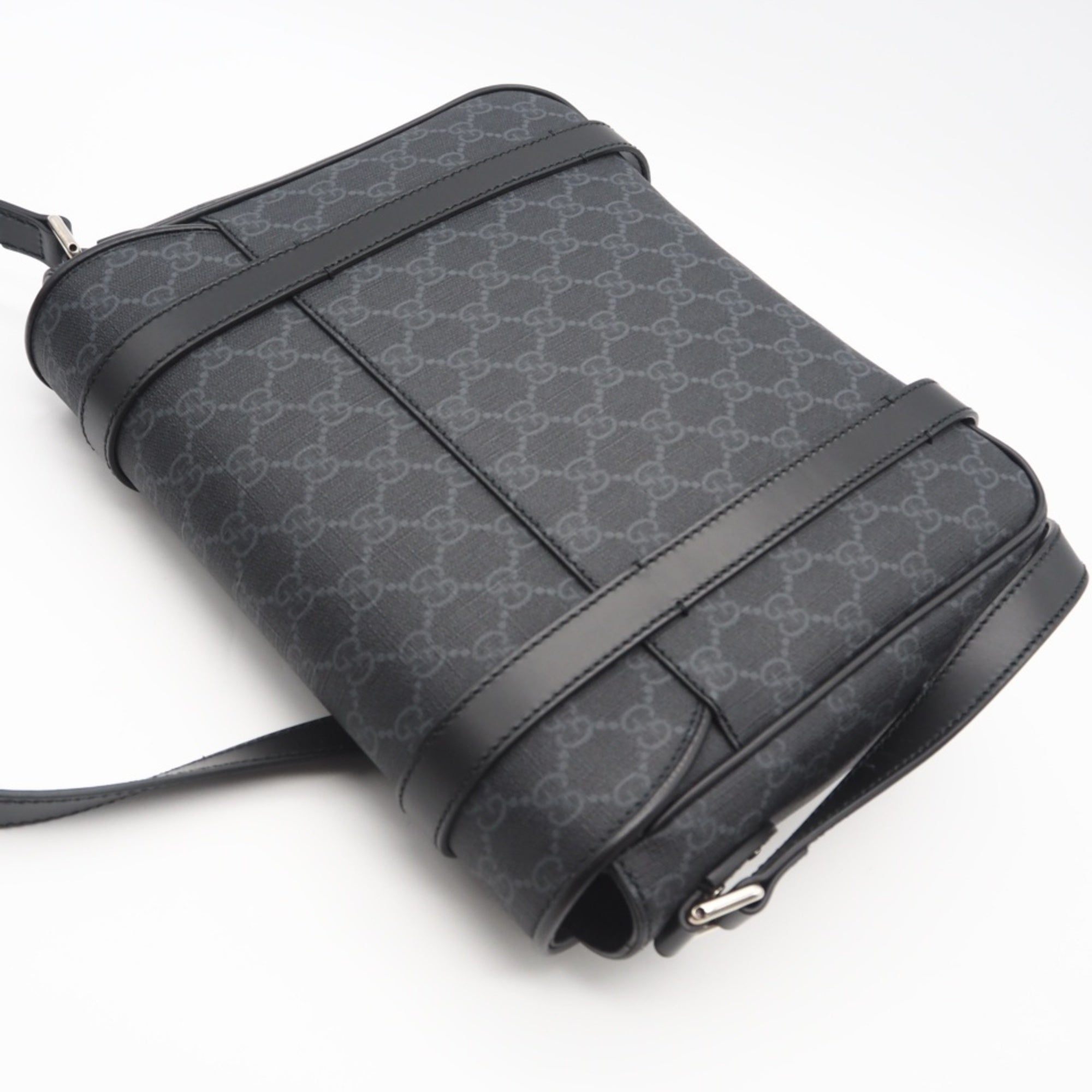 Gucci Black Gray Coated Canvas Messenger Bag Shoulder Bag (Pre-Owned)