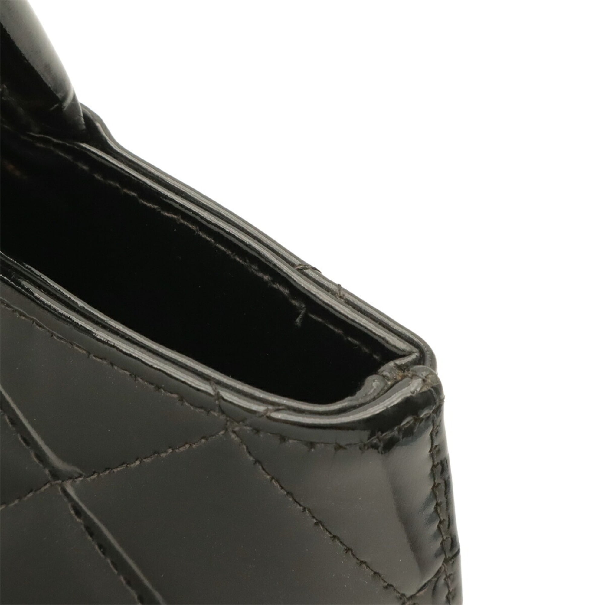 Chanel Matelasse Black Patent Leather Shoulder Bag Tote Bag (Pre-Owned)