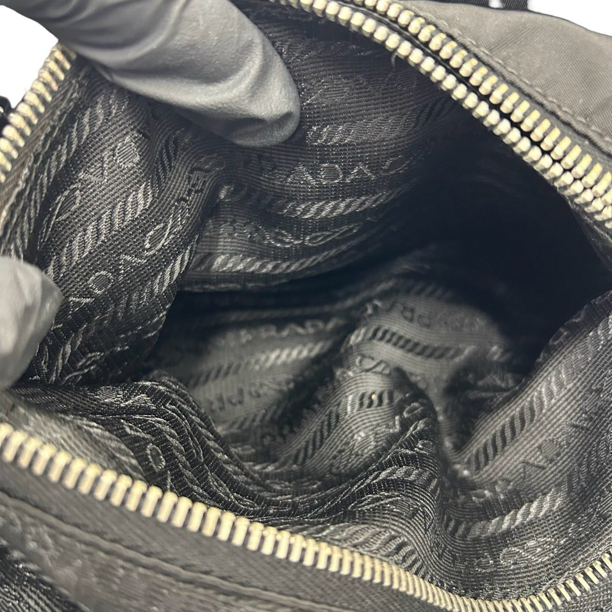 Prada Black Nylon Leather Shoulder Bag Tote Bag (Pre-Owned)