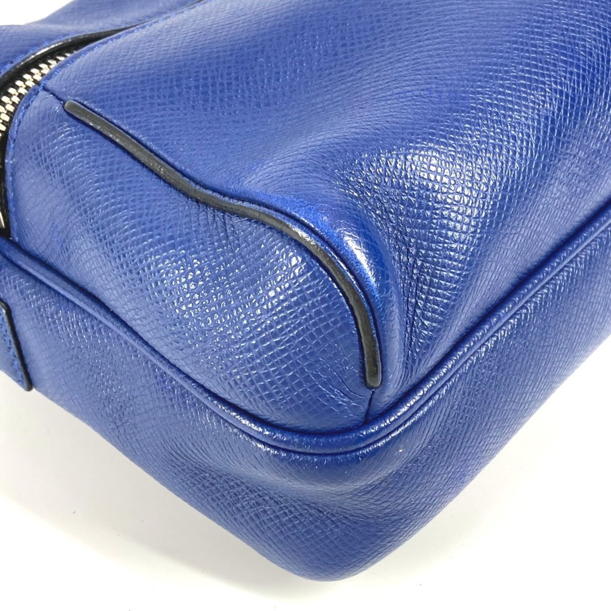 Louis Vuitton Blue Taiga Leather Shoulder Bag Sling Bag (Pre-Owned)