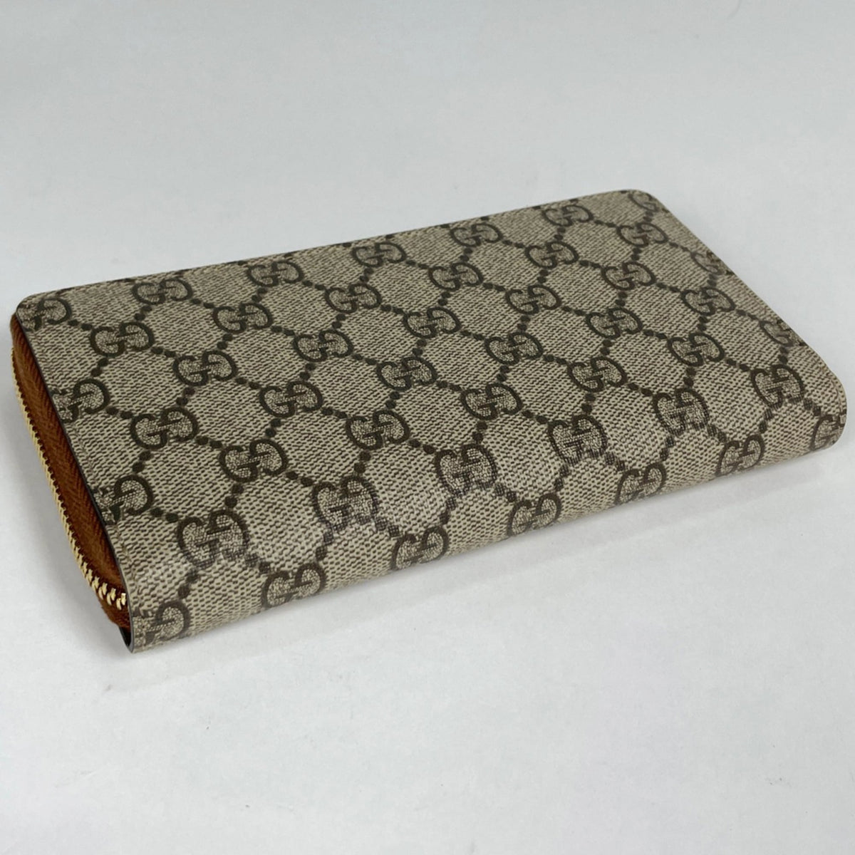 Gucci Beige Gg Supreme Long Wallet (Bi-Fold) (Pre-Owned)