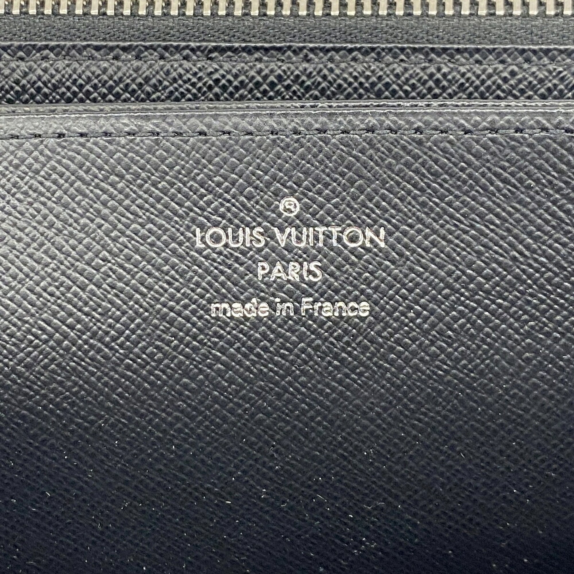 Louis Vuitton Noir Long Wallet (Bi-Fold) (Pre-Owned)