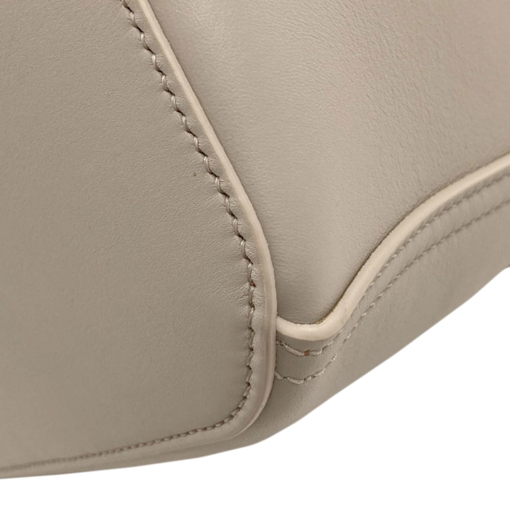 Loewe Gray Leather Shoulder Bag (Pre-Owned)
