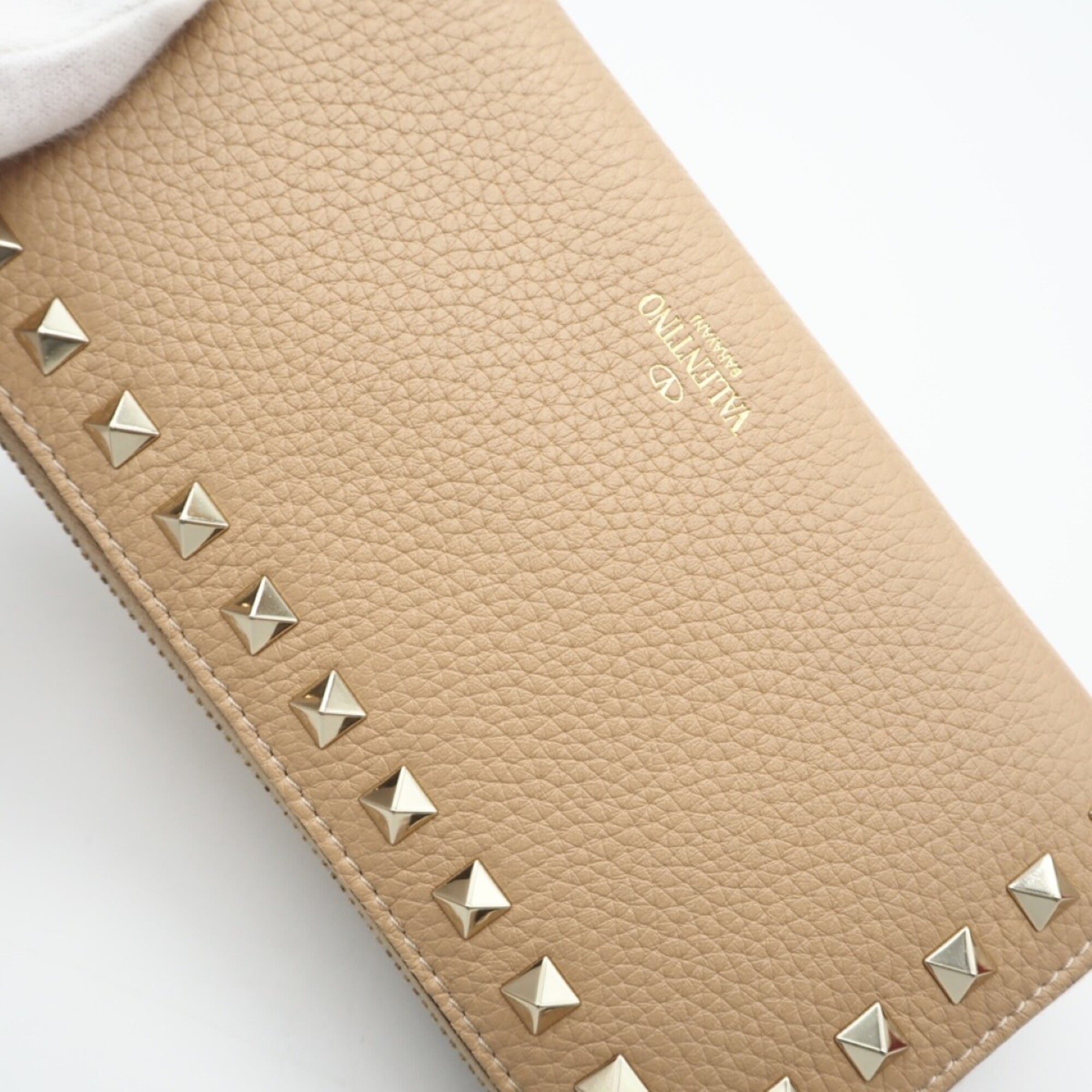 Valentino Beige Leather Long Wallet (Bi-Fold) (Pre-Owned)