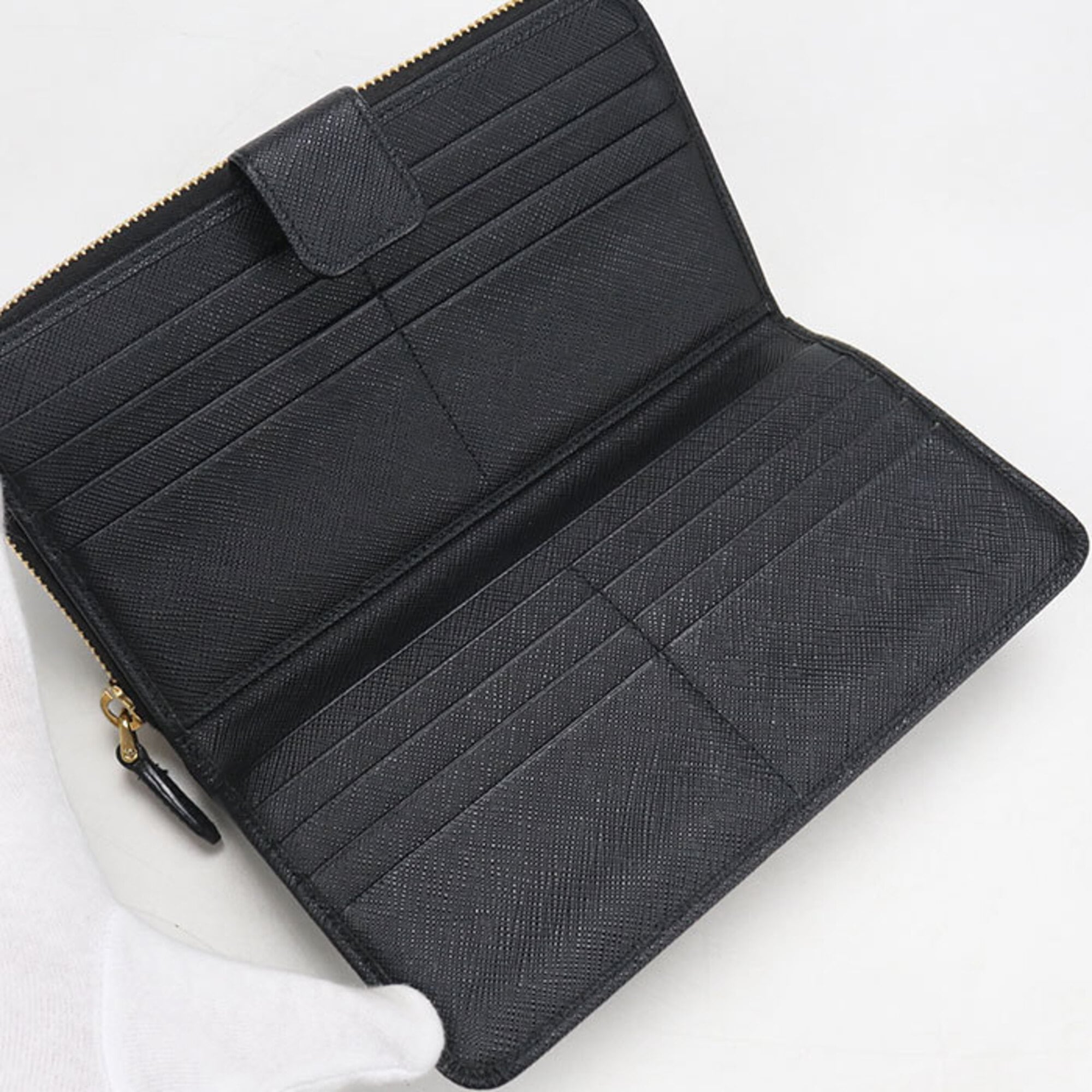 Prada Black Leather Long Wallet (Bi-Fold) (Pre-Owned)