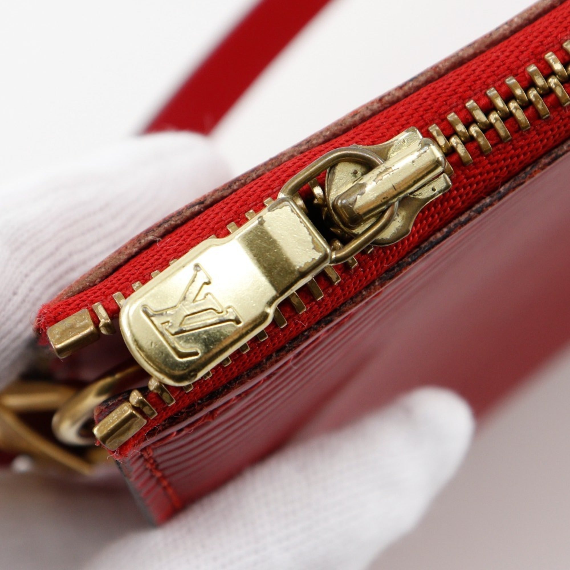 Louis Vuitton Castilian Red Red Color Epi Leather Pochette Pouch (Pre-Owned)