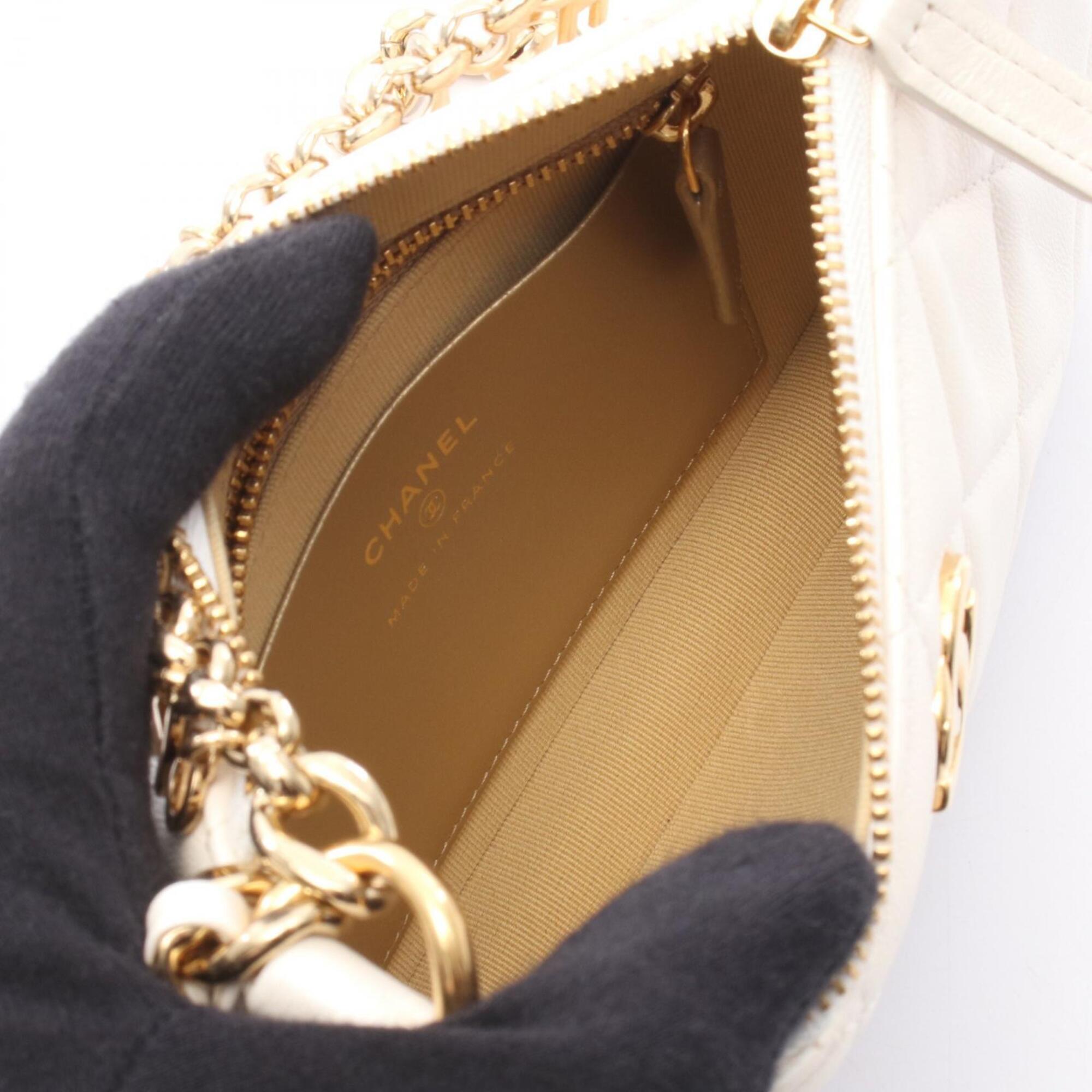 Chanel White Leather Handbag Shoulder Bag (Pre-Owned)