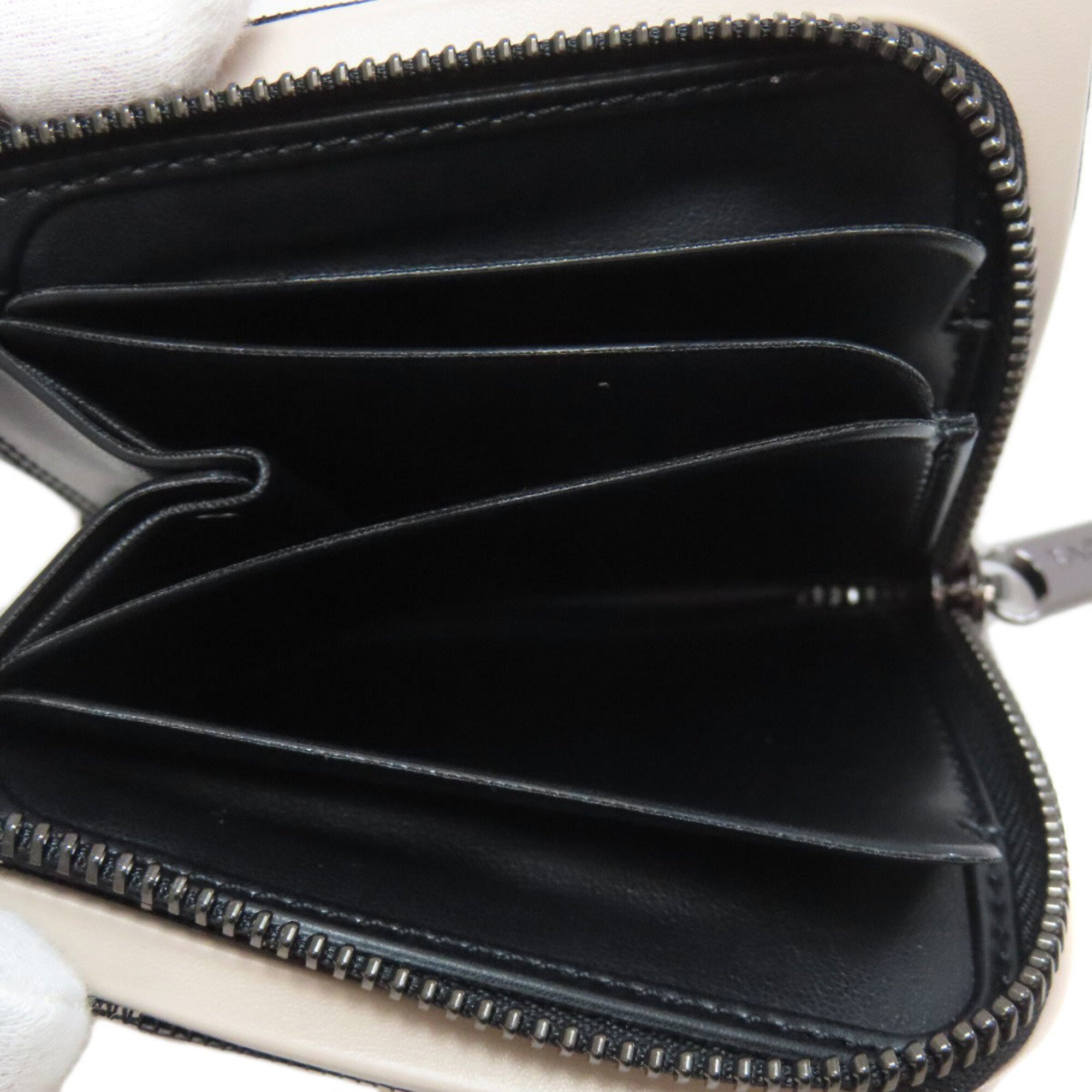 Issey Miyake Beige Polyester Vinyl Coin Purse/Coin Case (Pre-Owned)