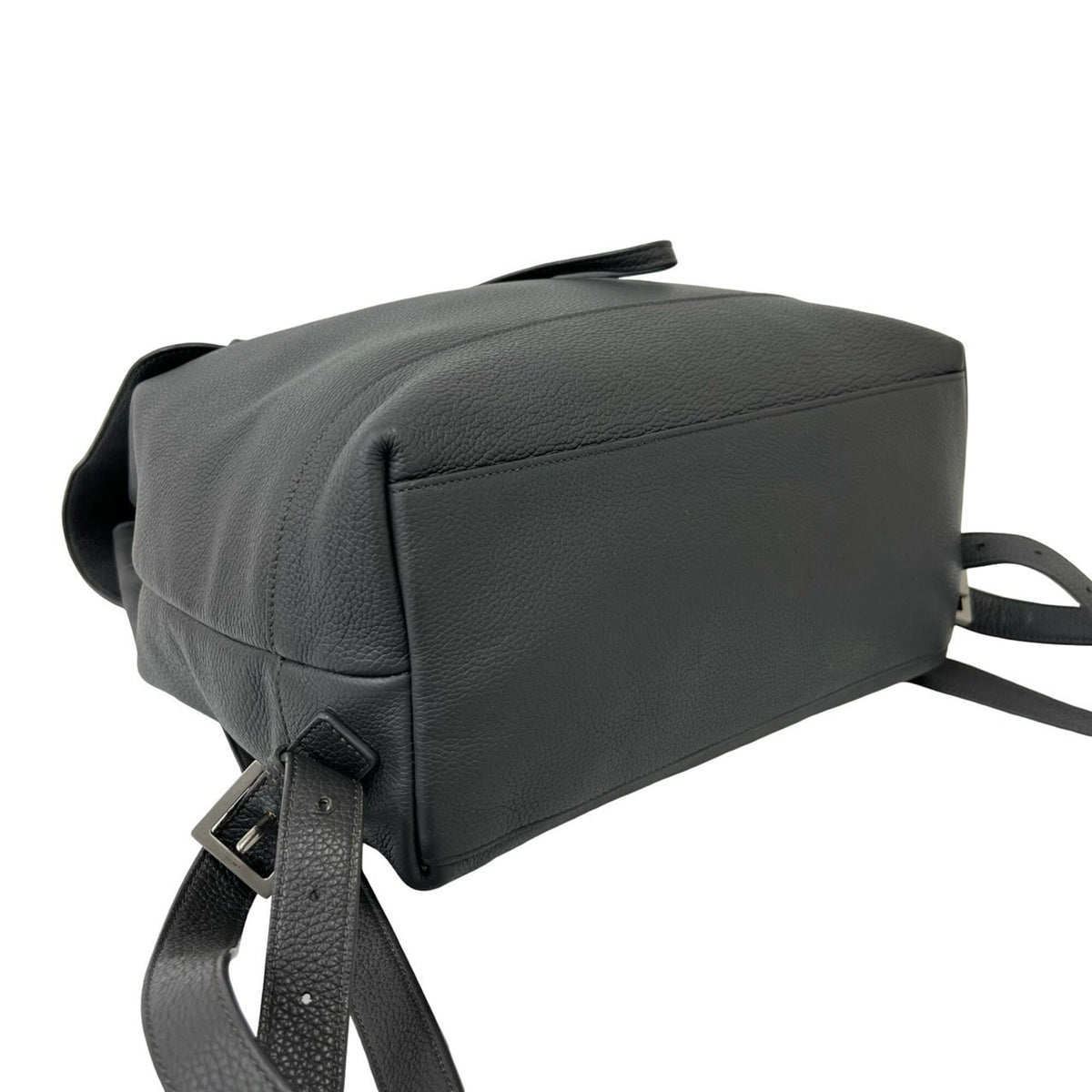 Yves Saint Laurent Gray Leather Backpack (Pre-Owned)