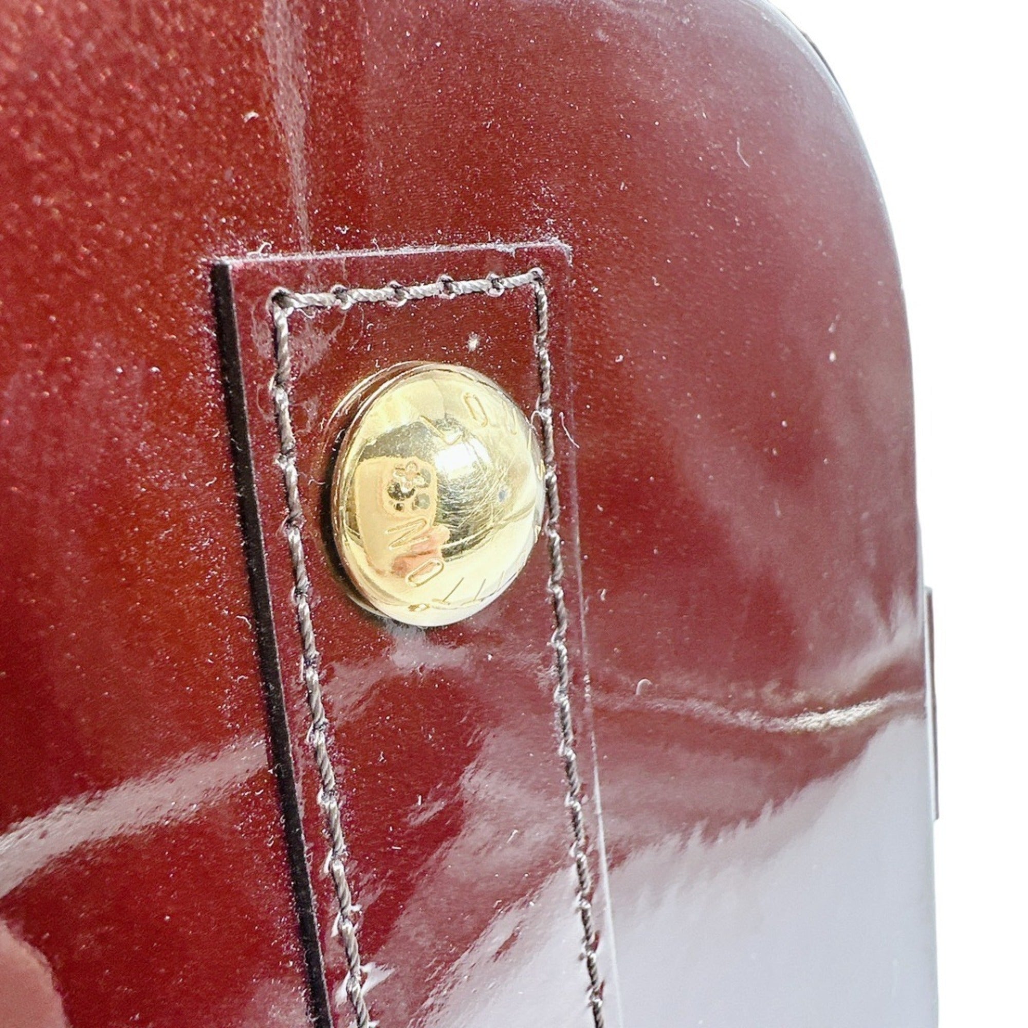 Louis Vuitton Red Color Wine Monogram Vernis Handbag (Pre-Owned)