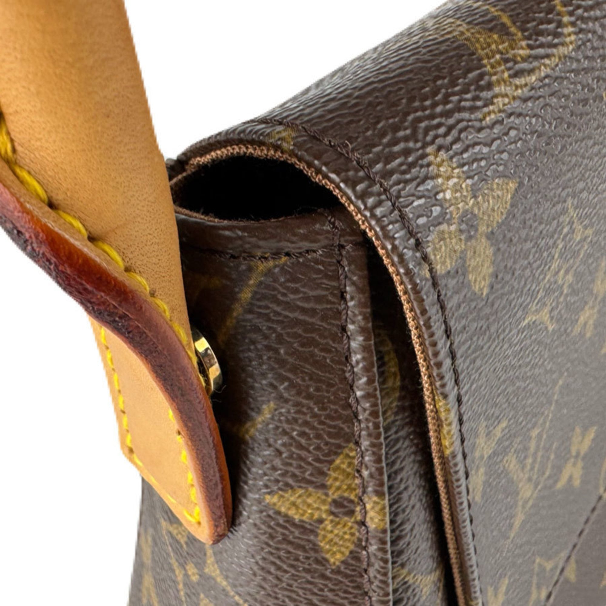 Louis Vuitton Brown Monogram Monogram Shoulder Bag (Pre-Owned)