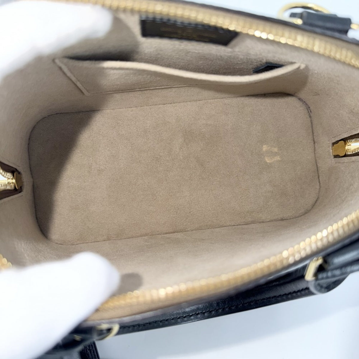 Louis Vuitton Brown Monogram Handbag Shoulder Bag (Pre-Owned)