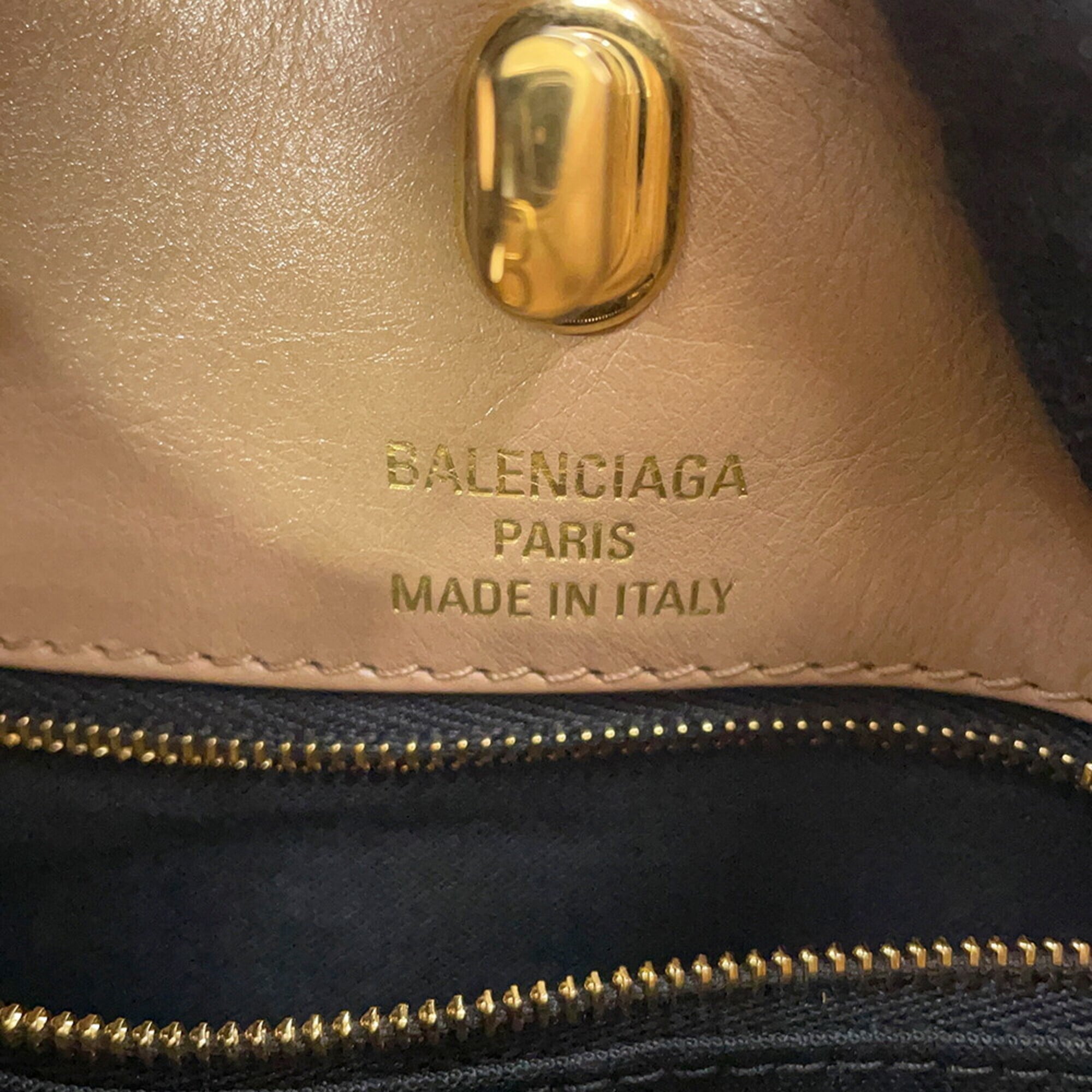 Balenciaga Beige Leather Handbag (Pre-Owned)