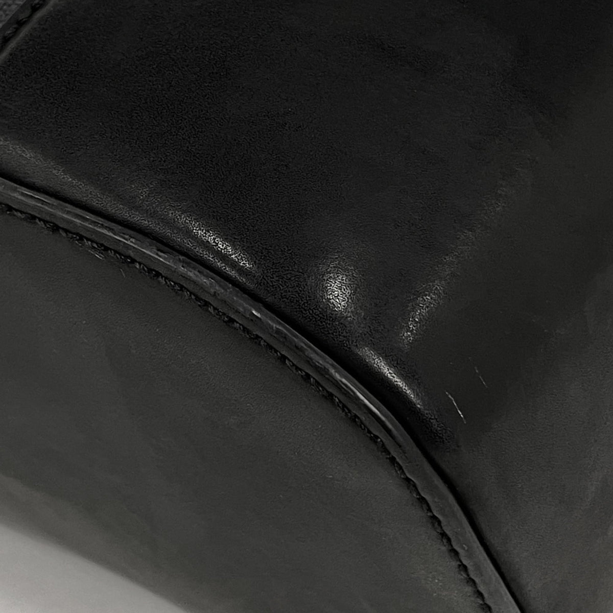 Gucci Black Gg Supreme Leather Tote Bag (Pre-Owned)