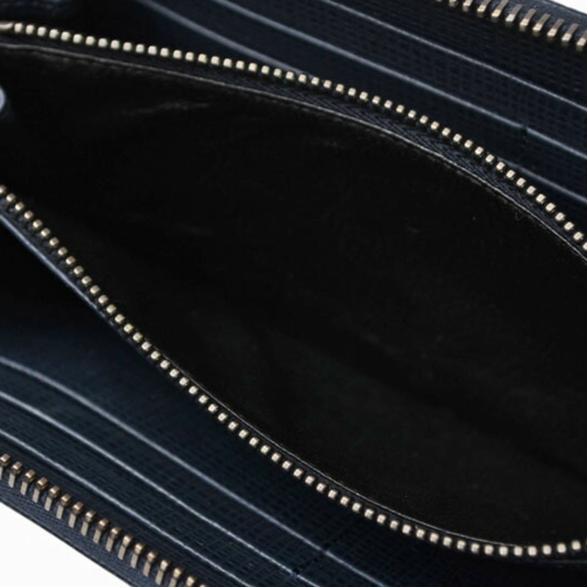 Tod's Navy Leather Long Wallet (Bi-Fold) (Pre-Owned)