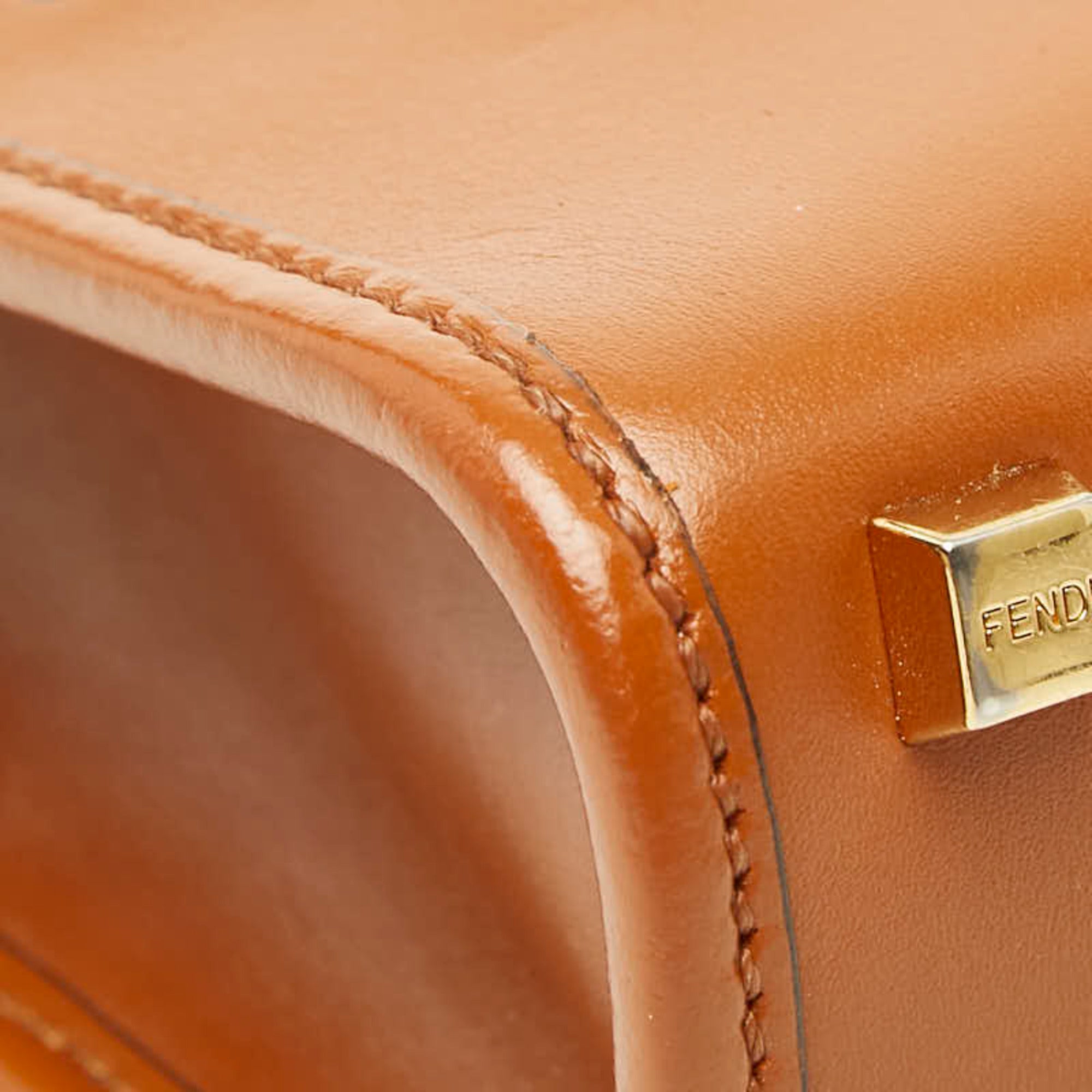 Fendi Brown Leather Handbag Shoulder Bag (Pre-Owned)