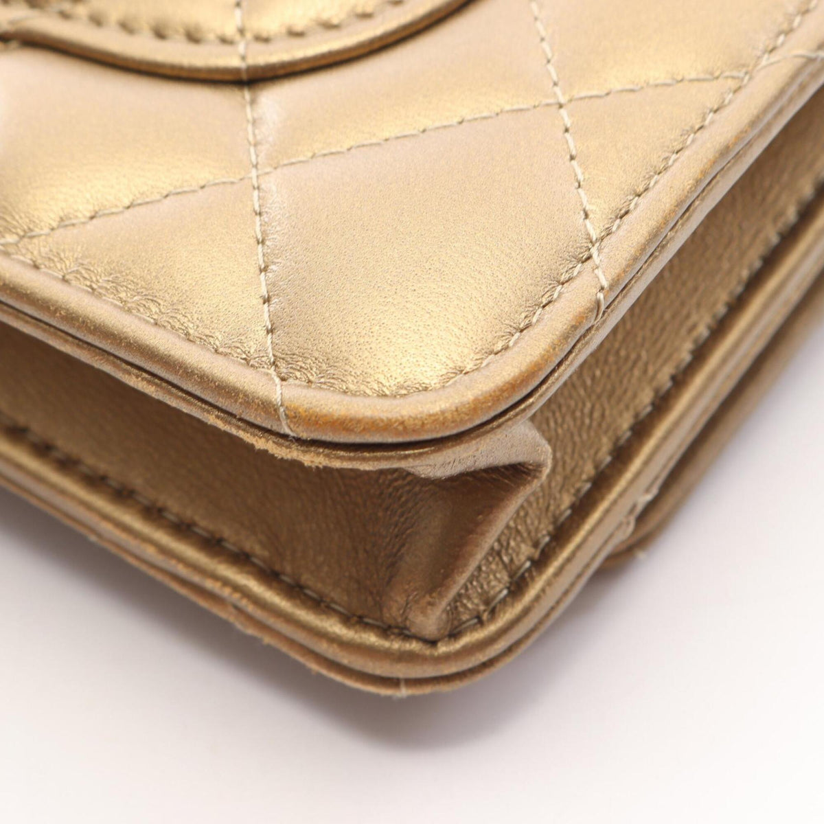 Chanel Gold Leather Handbag Shoulder Bag (Pre-Owned)