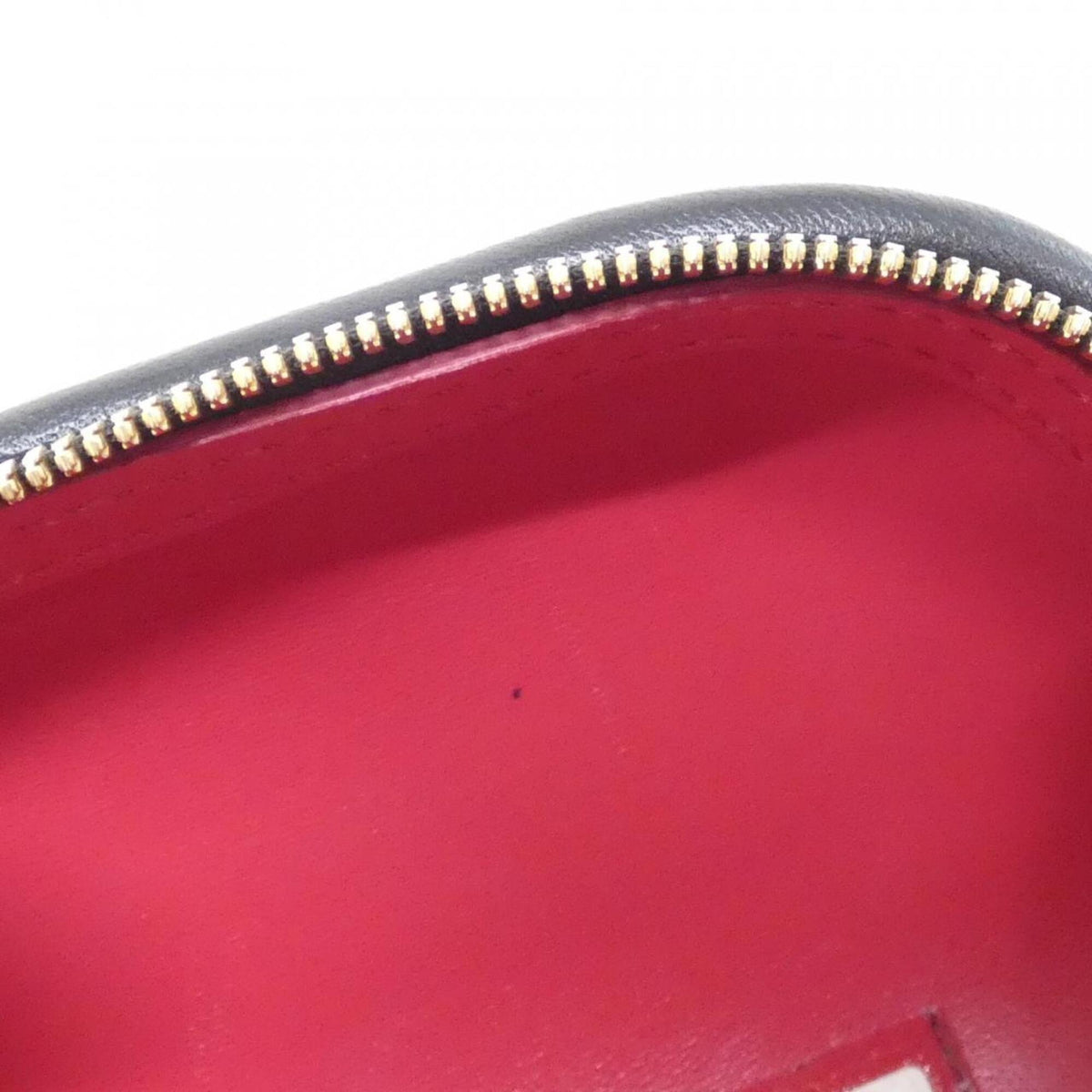 Chanel Black Leather Handbag (Pre-Owned)