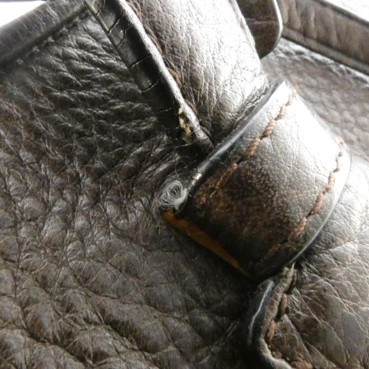 Loewe Dark Brown Leather Handbag (Pre-Owned)